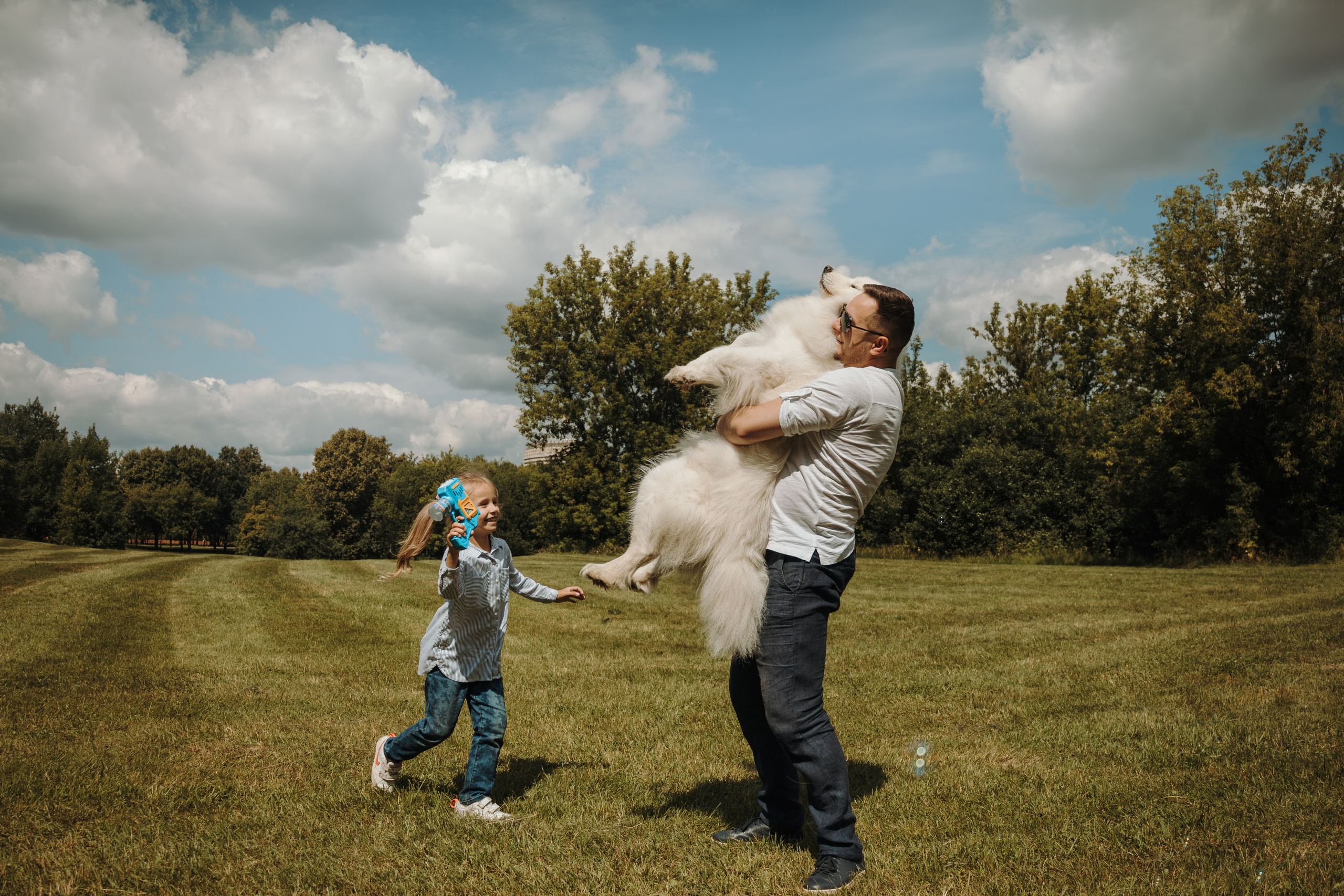 Семейная фотосессия с собаками в парке. Фотограф-анималист в Москве Екатерина Тихонова