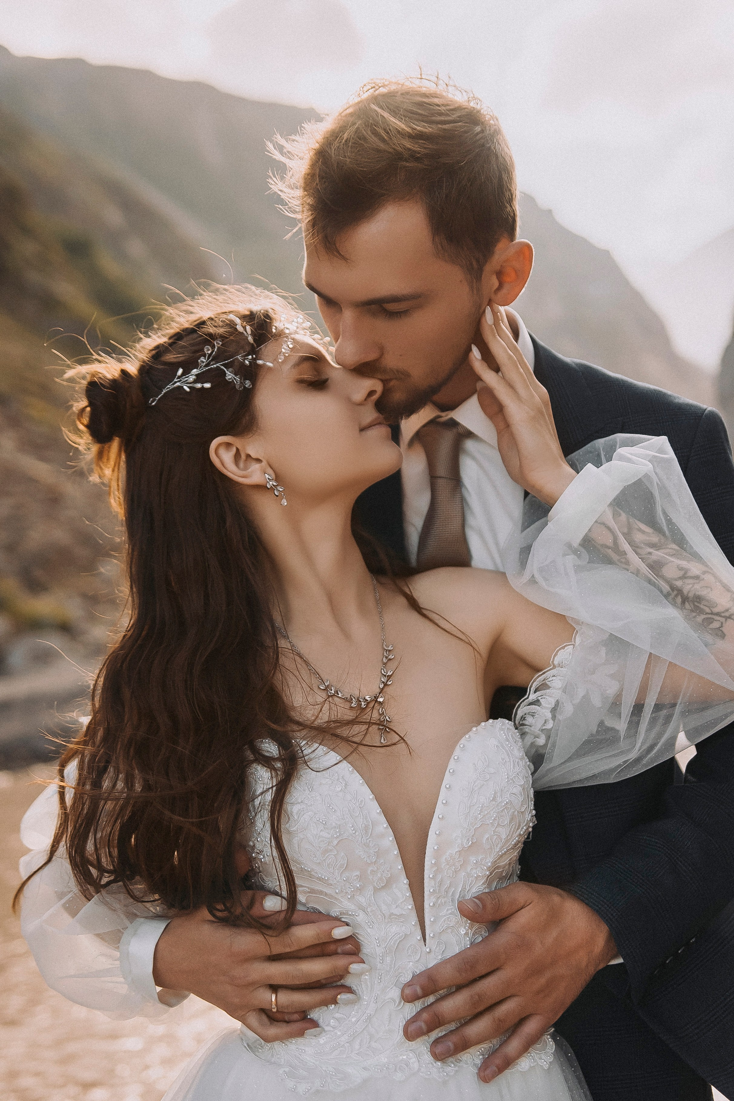 МЕЖДУ НЕБОМ И ЗЕМЛЕЙ. Фотограф Настя Конник | Пятигорск | Эльбрус | Домбай | Архыз | Видеограф КМВ