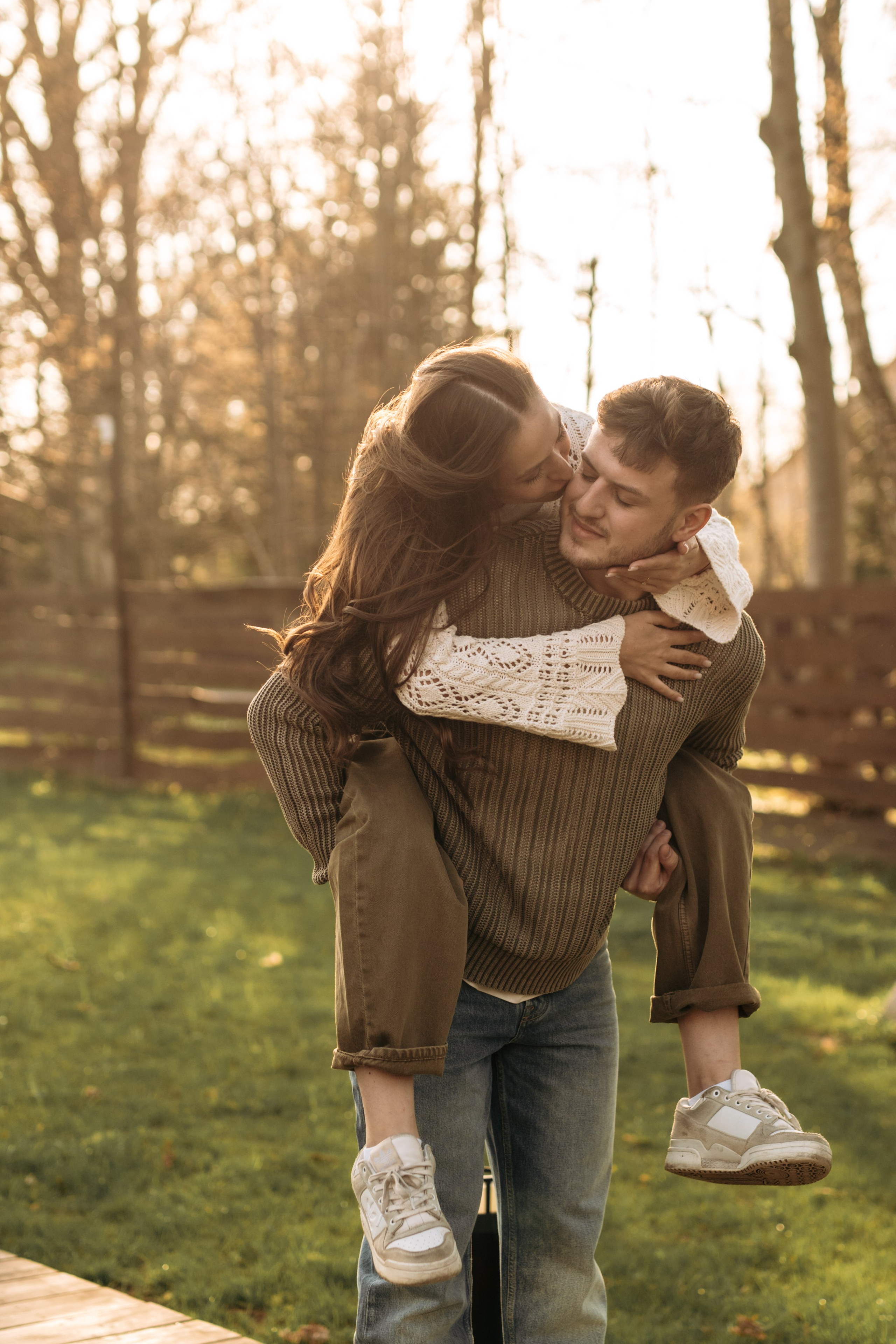 Фотосессия Love Story в глэмпинге для Влады и Виктора. Свадебный фотограф в Тамбове Павел Четвертков