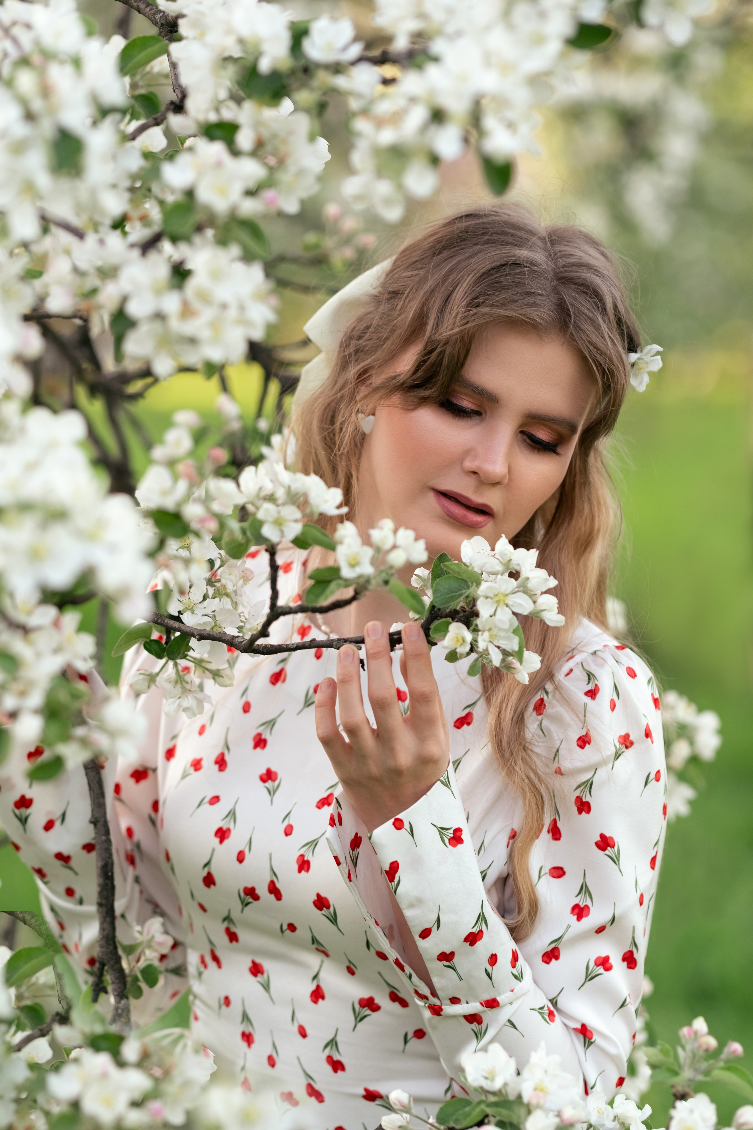Фотосессия в цветении. Семейный и детский фотограф в Мелитополе /Наталья Зацеркляная