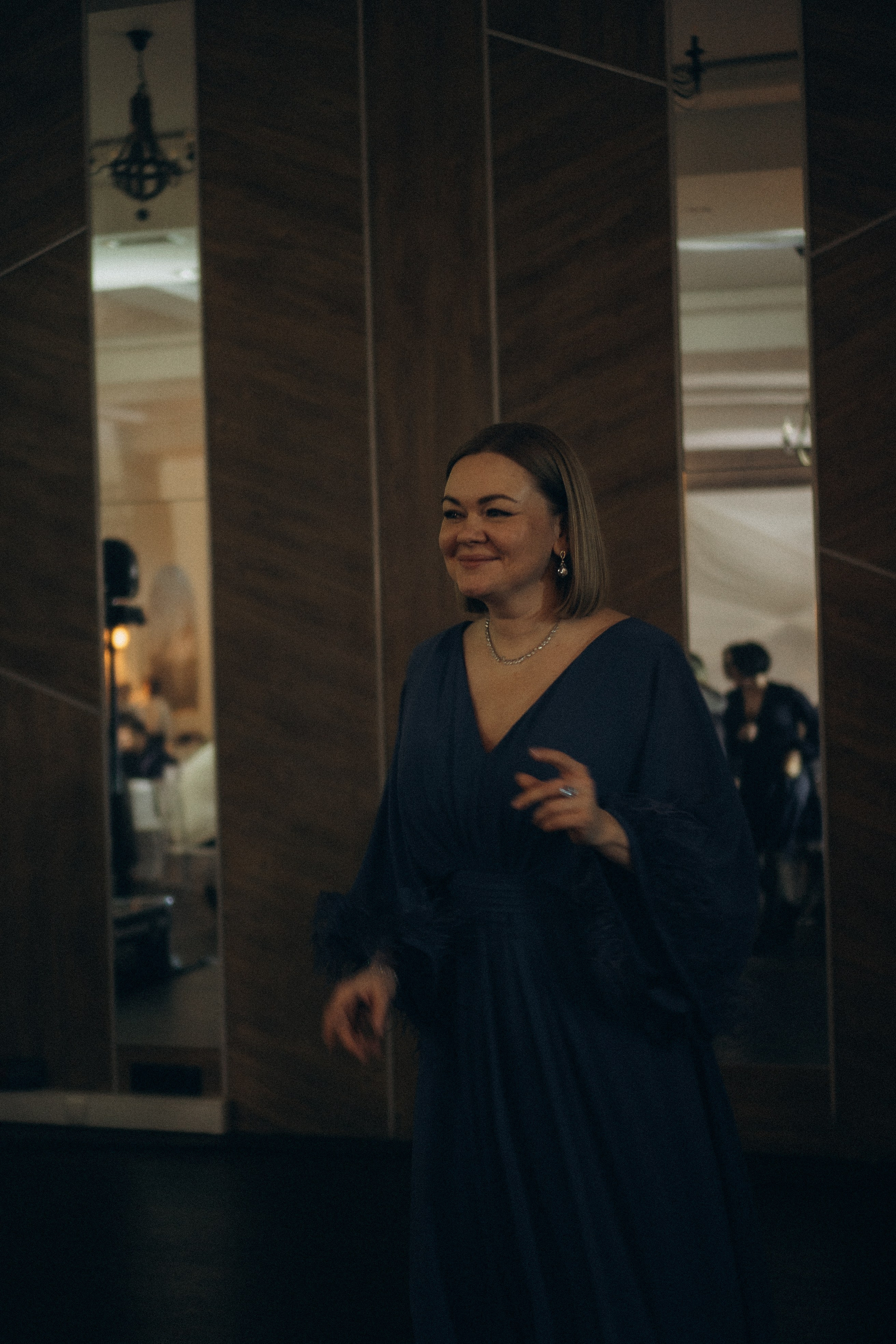 СВАДЕБНАЯ СЬЕМКА СБОРОВ В ОТЕЛЕ И ВЫЕЗД НА ЦЕРЕМОНИЮ (СНЯТО В СИБИРЕ В НИЖНЕВАРТОВСКЕ). Профессиональный фотограф, Санкт-Петербург — Виктория Богомолова