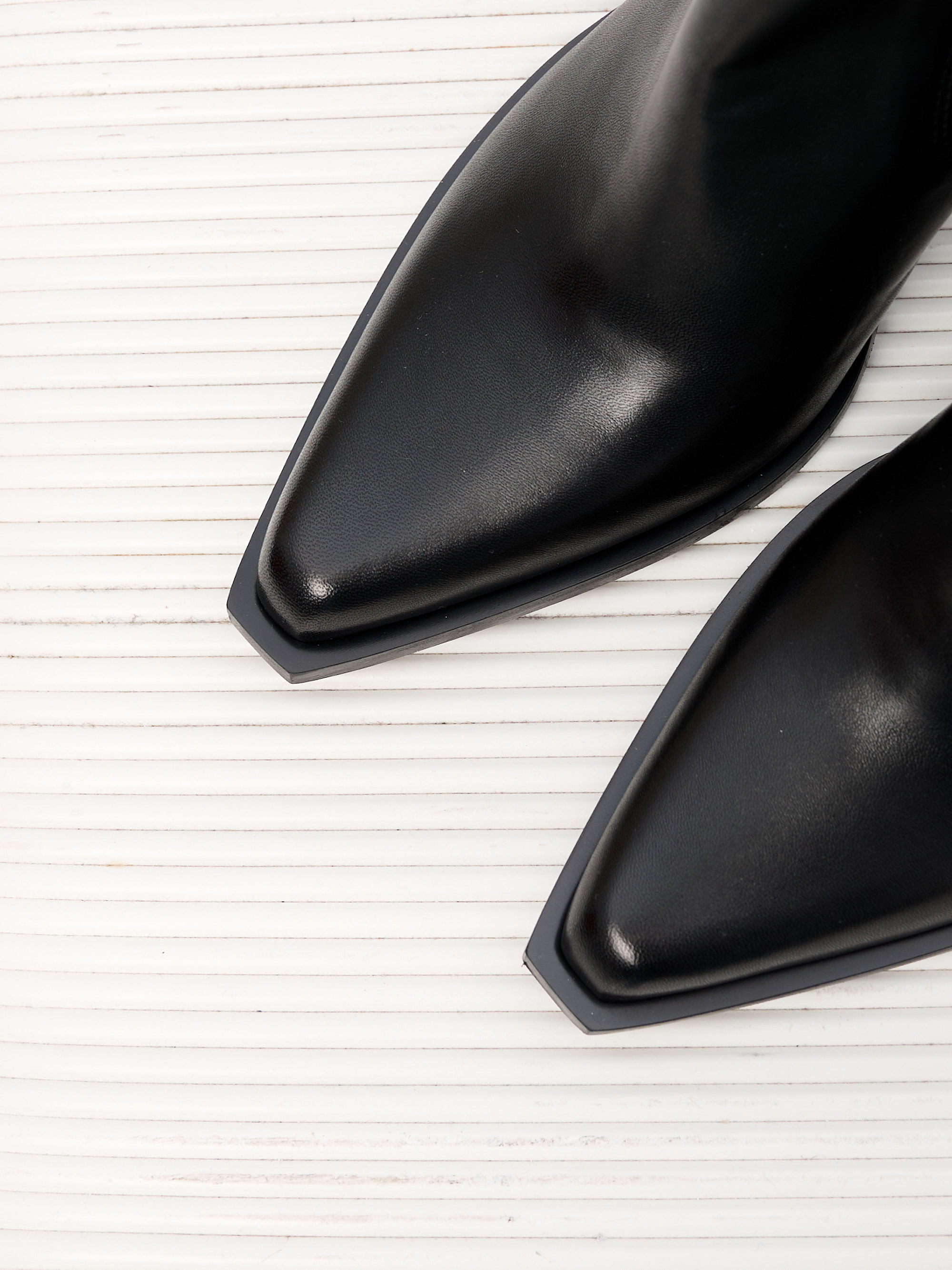 Каталог для Бренда Not Only Black. Fashion фотограф в Москве Ксения Чупрунова