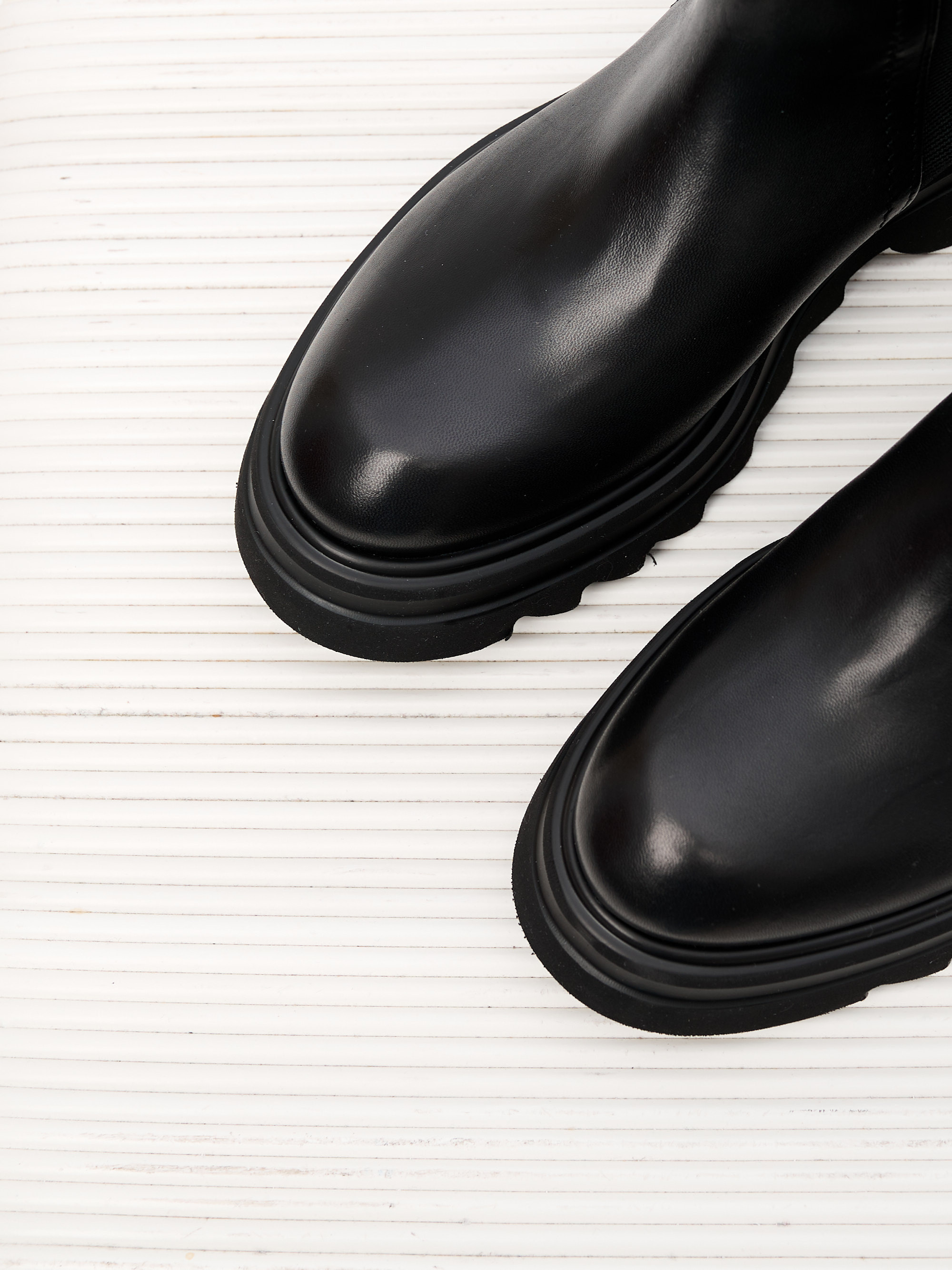 Каталог для Бренда Not Only Black. Fashion фотограф в Москве Ксения Чупрунова