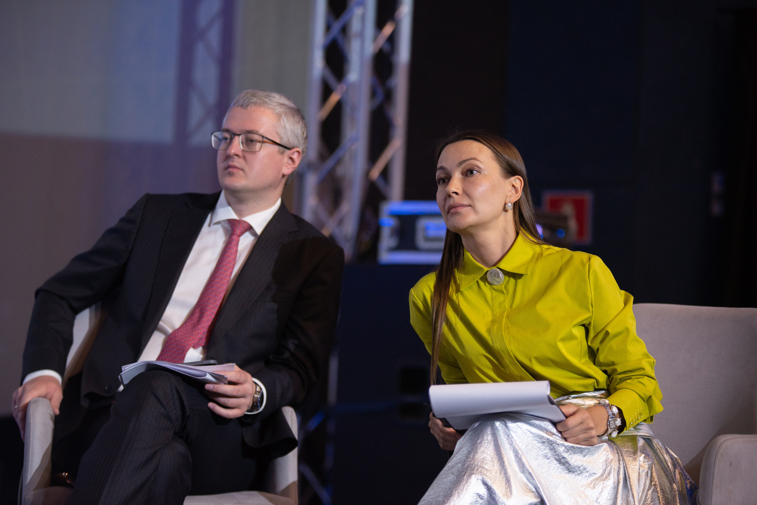 Официальные мероприятия и конференции. Главная