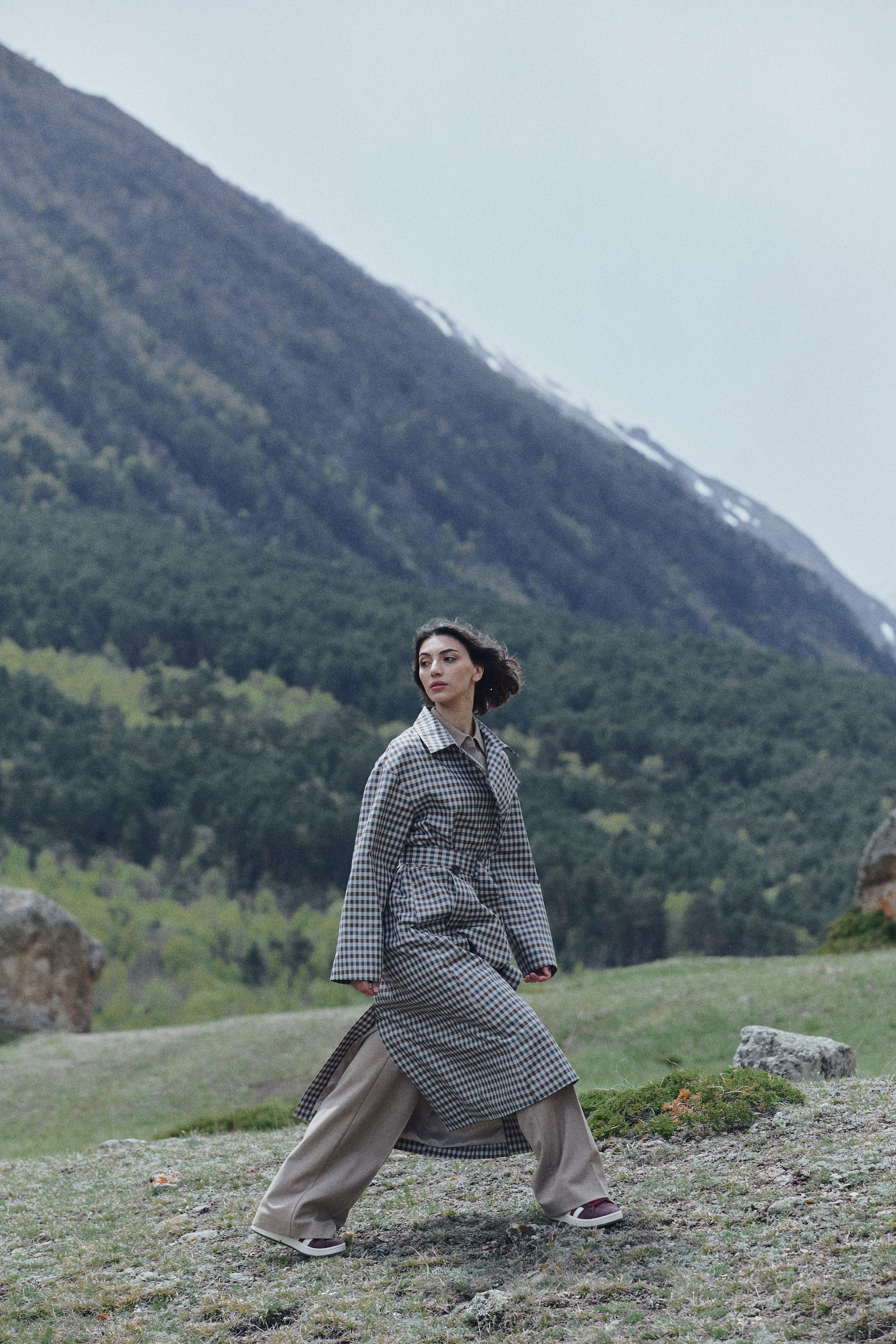 Съемка для бренда в горах. Фотограф Продюсер в горах КБР / Москва  Нальчик Горы