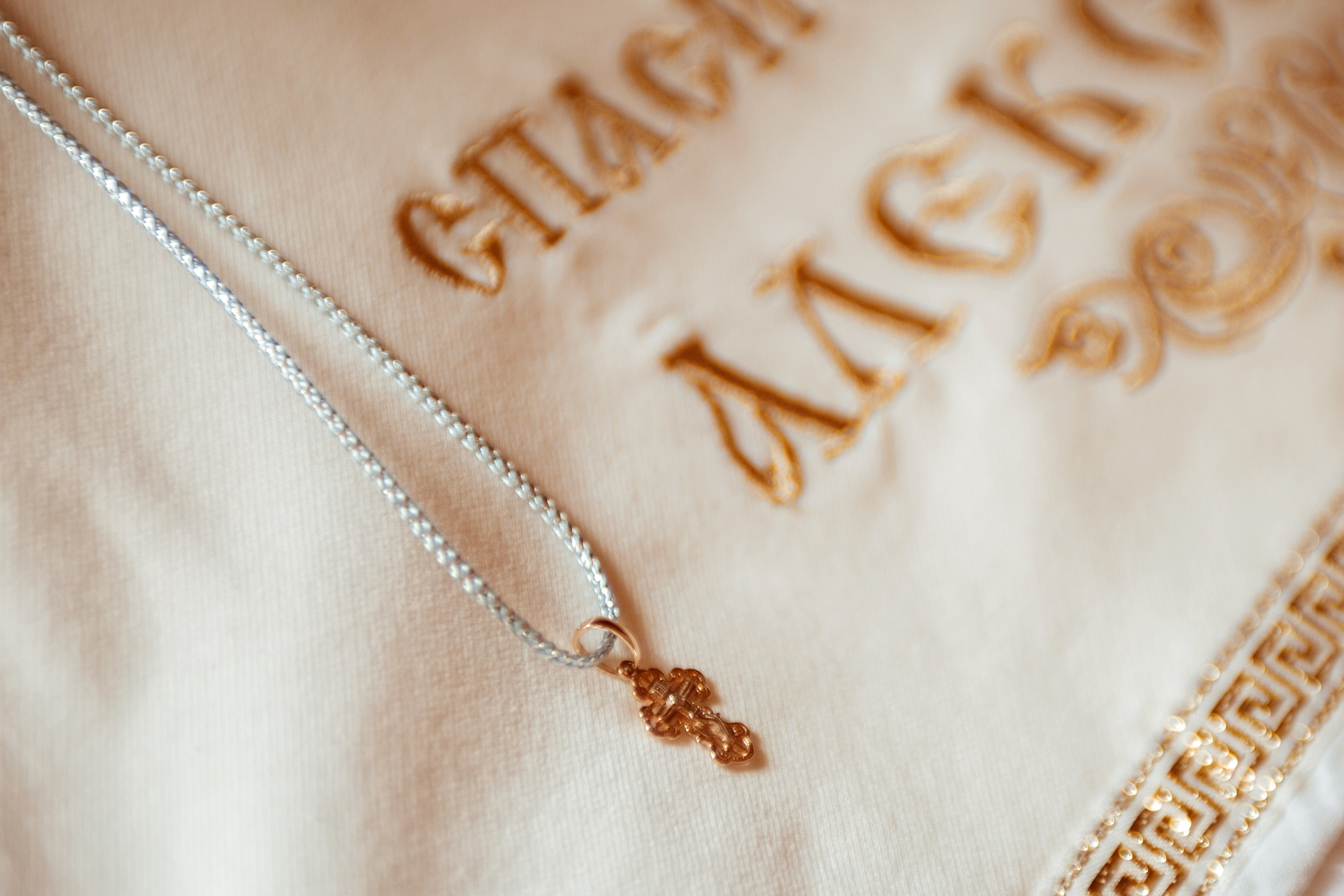 Крещение Александра Храм блаженной Матроны Московской. Фотограф новорожденных Оренбург Оксана Трофимова