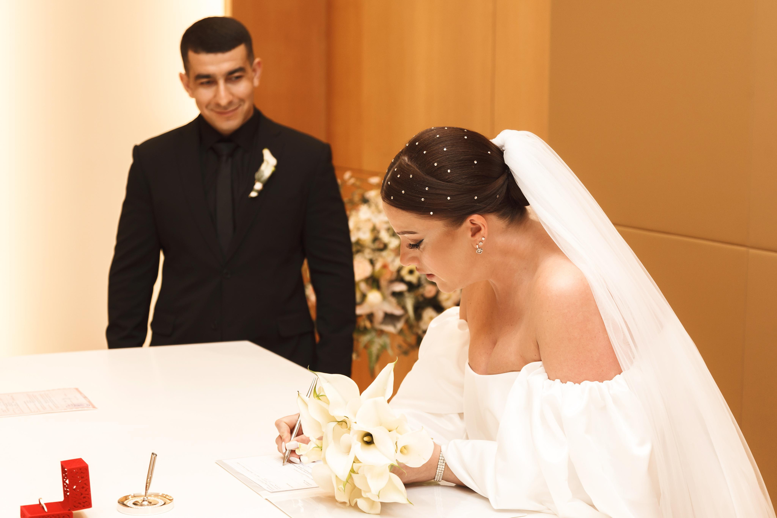 банкет москва, банкет свадьба, выездная регистрация, ЗАГС, ЗАГС фото, ЗАГС барвиха, барвиха, свадьба барвиха, кольца свадьба, невеста фото, платье невесты, поиск фотографа, поиск фотографа на свадьбу, прогулка на свадьбе, регистрация брака на природе, регистрация свадьбы, сборы невесты, свадебная серия, свадебная фотосессия, свадебное платье, свадебное фото, свадебные кольца, свадебные сборы, свадебные туфли, свадебный банкет, свадебный день, свадебный салон, свадебный фотограф Гладков Дмитрий, свадебный фотограф Москва, свадьба в будний день, свадьба Голицын, свадьба москва, советы невесте, стоимость свадебного фотографа, стоимость фотографа, туфли невесты, фото из ЗАГСа, фото колец, фото со свадьбы, фотог, фотограф на свадьбу, фотограф одинцово, фотограф стоимость, фотограя свадьба Москва, фотосессия свадьба, сборы невесты в отеле