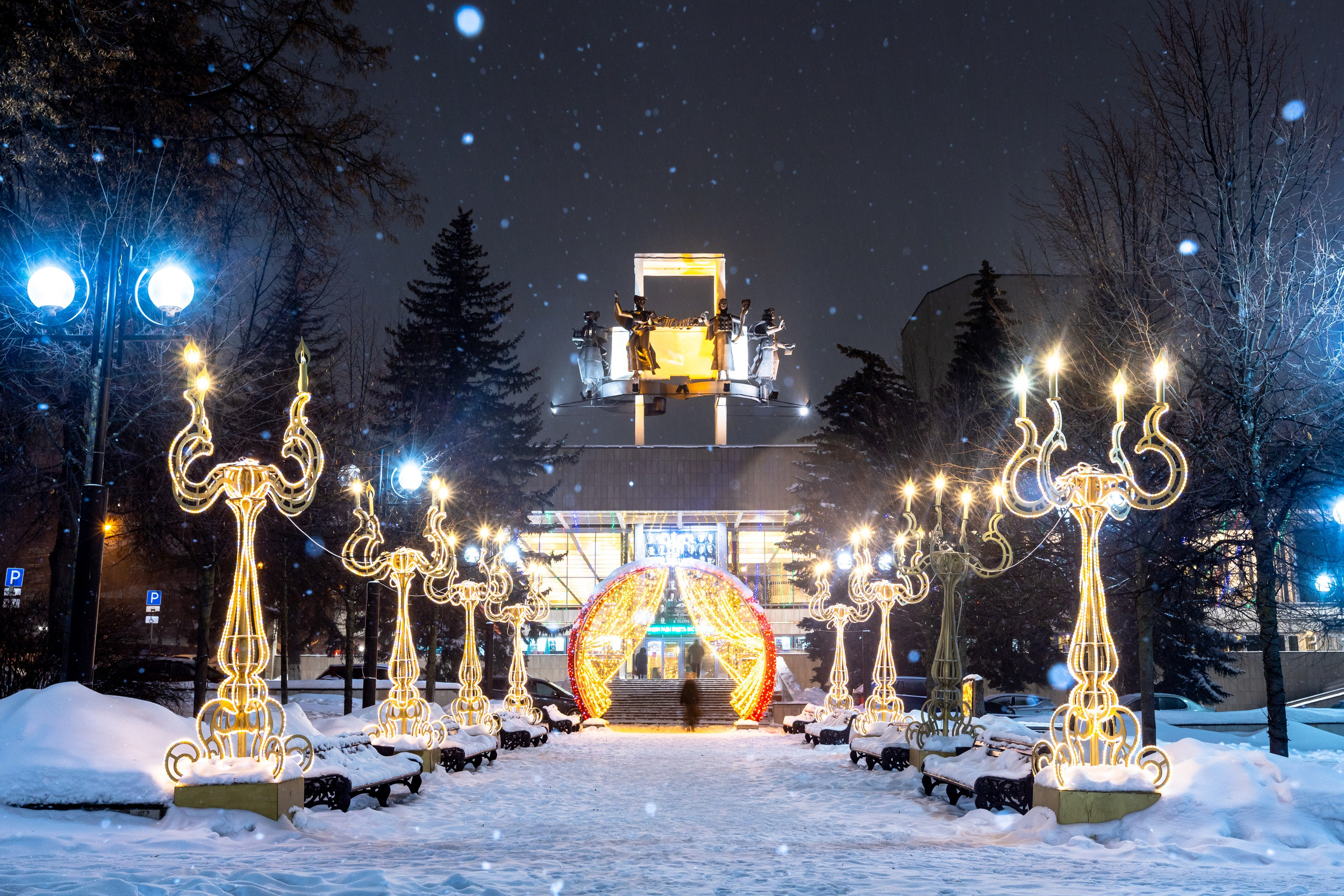 Новогодняя Тула 2022 (Снежная королева на площади). Фотограф в Туле Крупский АнДРей. Фотостудия «КАДР71» в Туле