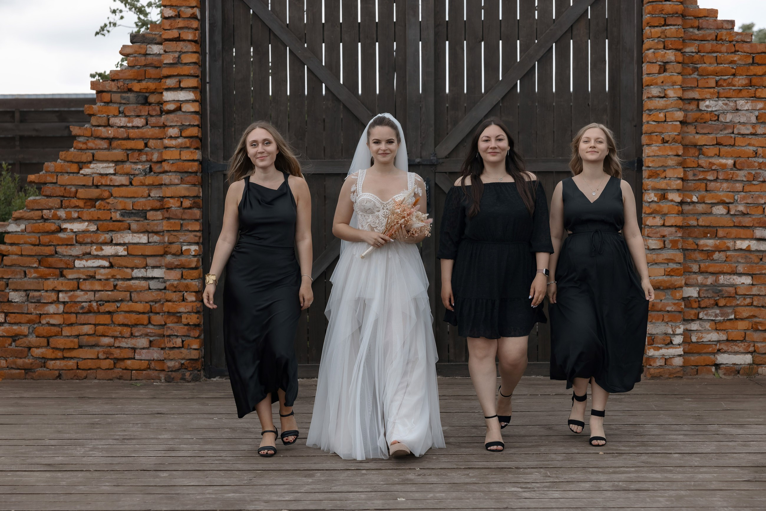 Артем и Вера. Свадебный фотограф и видеограф Юрий и Эля Дубинины