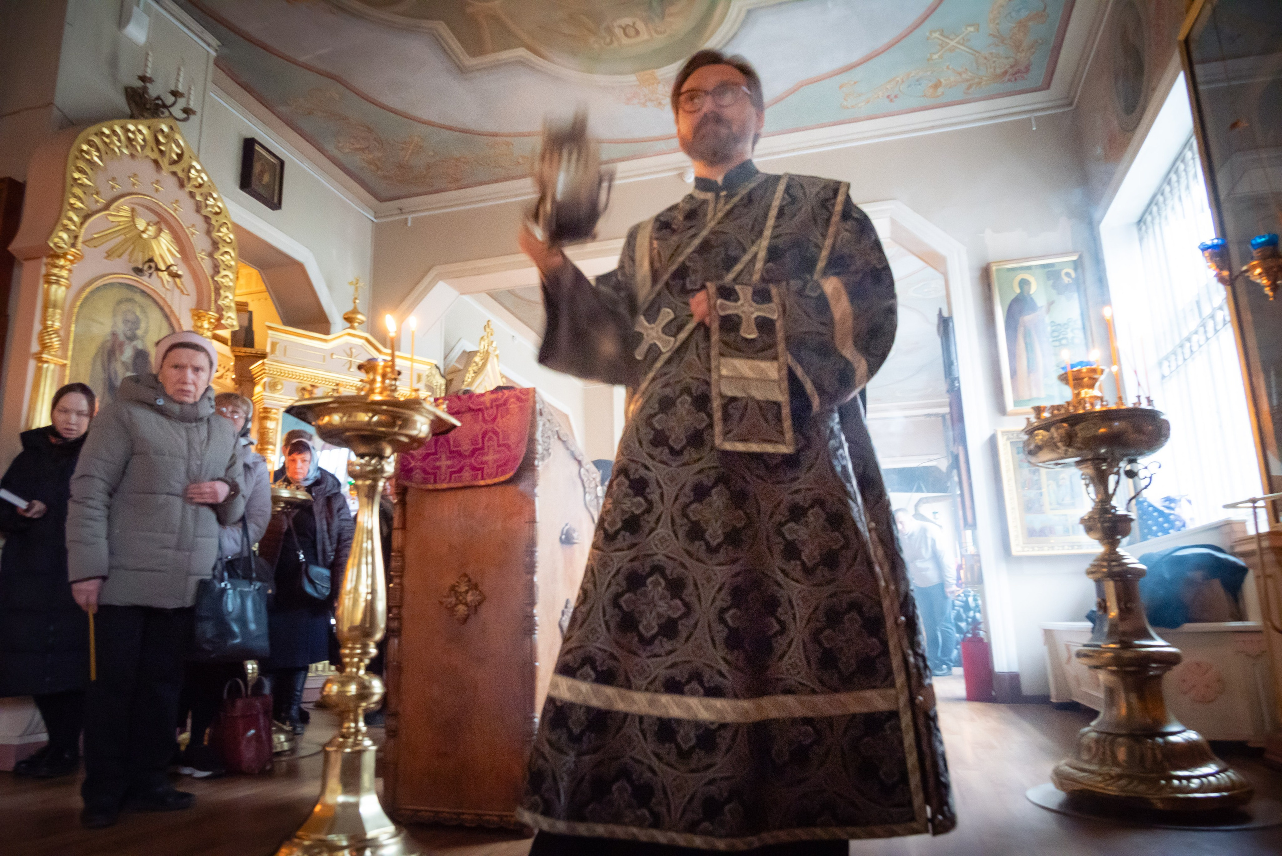 Богородский храм. Вынос Плащаницы. Антон и Татьяна Денисенко — В храме