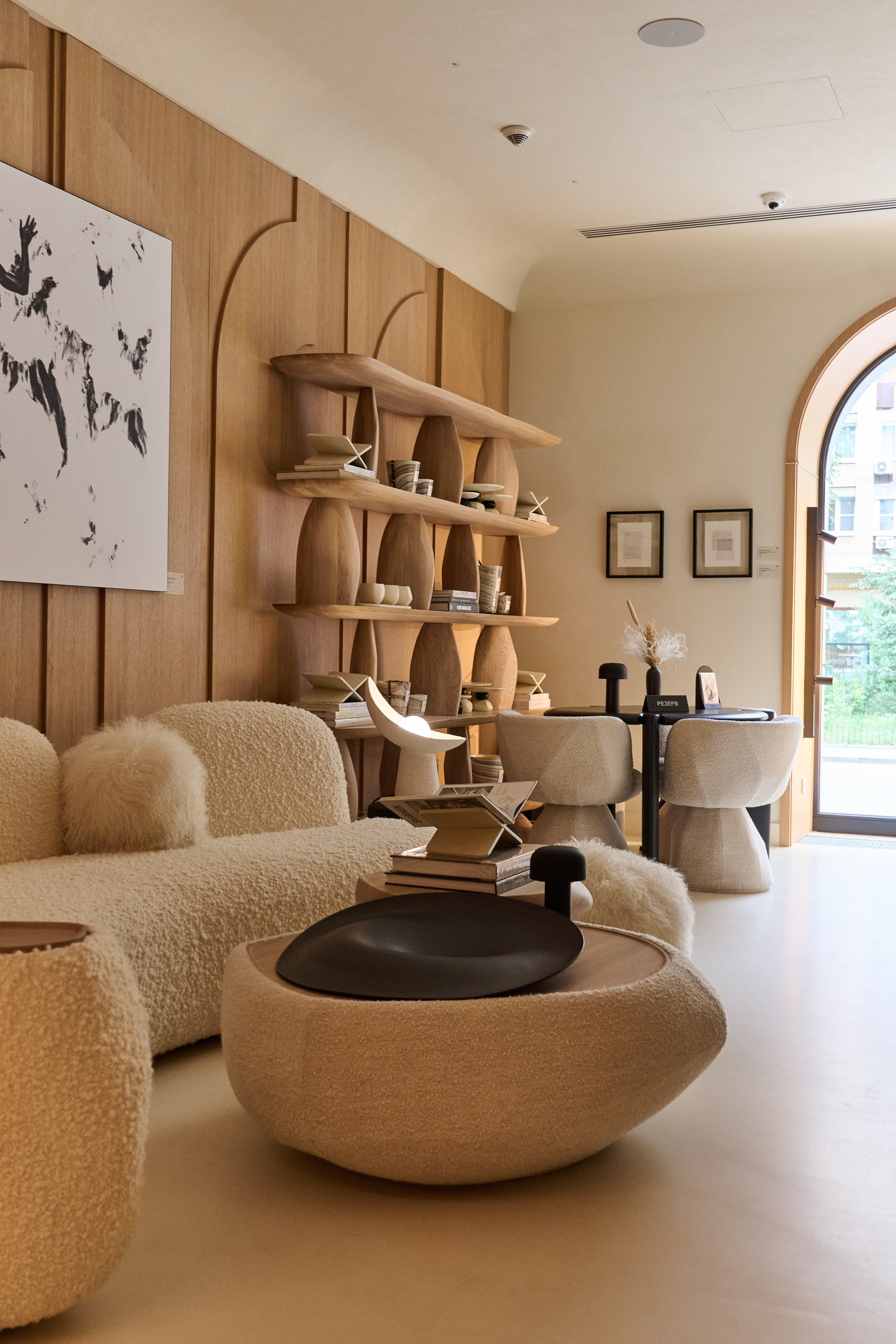 Showroom. Московский фотограф WHRMZD