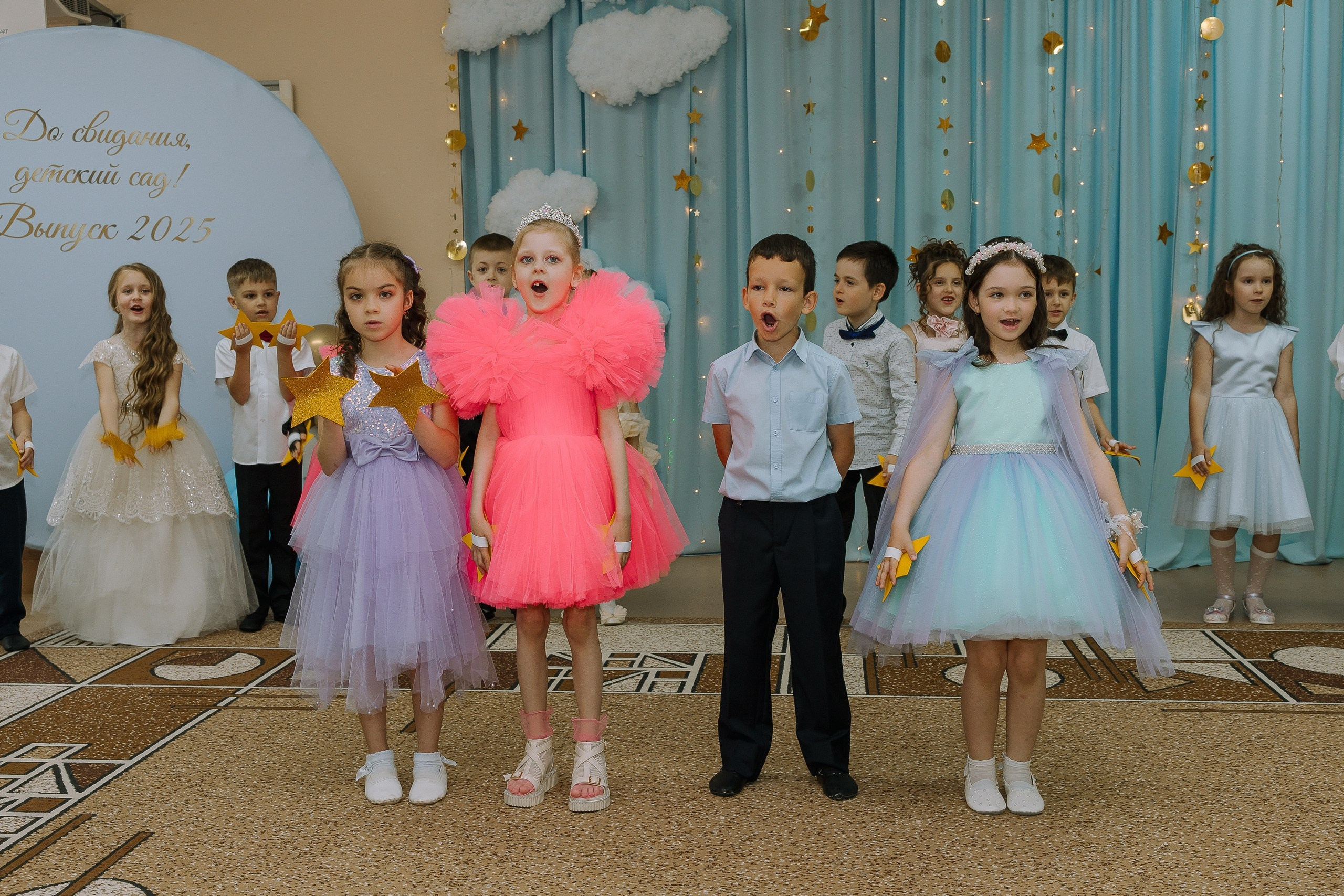 Выпускной в ДС -29. Выпускные альбомы Натальи Бутко: Новороссийск, Анапа, Геленджик