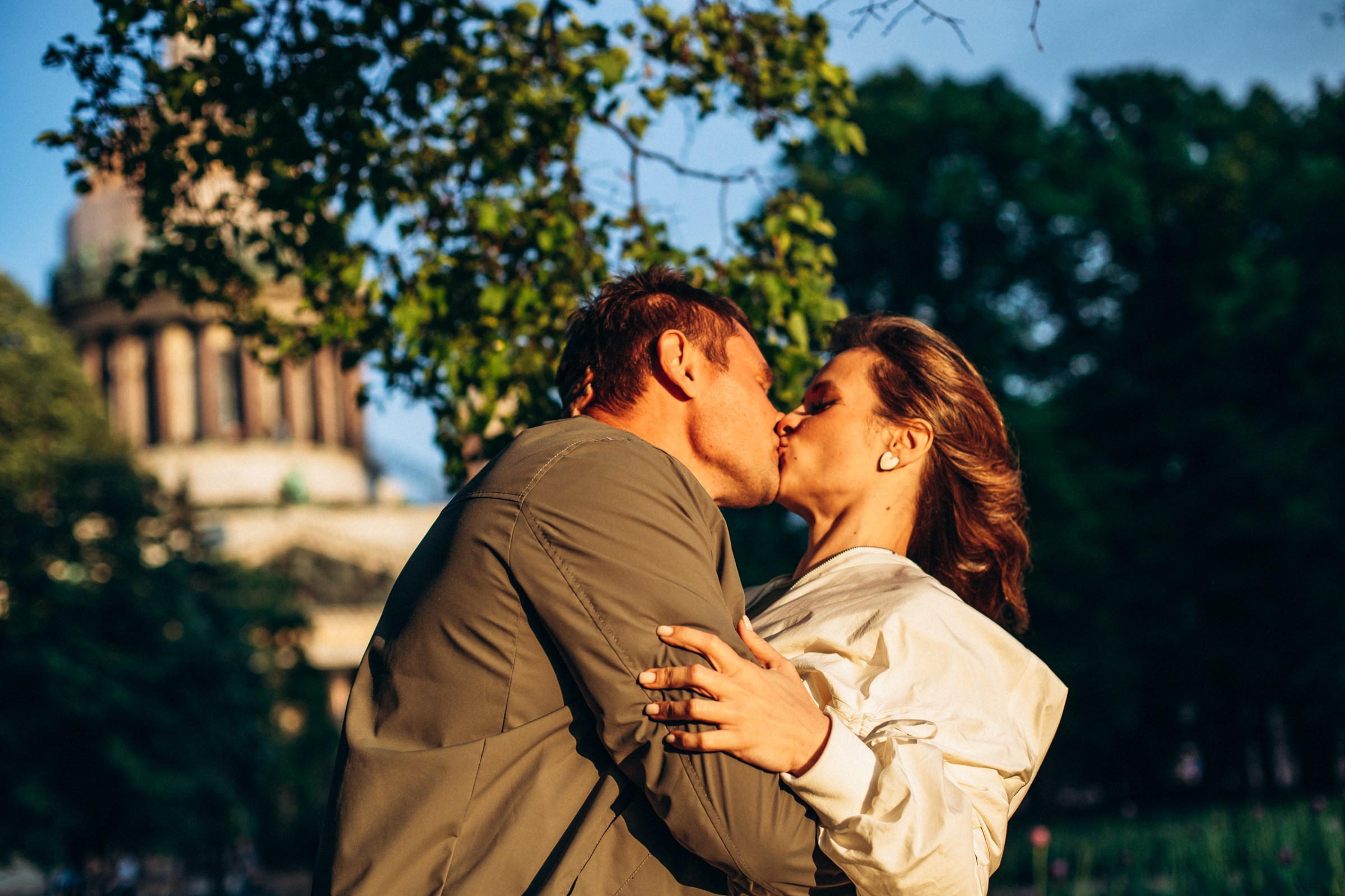 Сергей и Наталья в июне. Фотопрогулка в Петербурге. Индивидуальный и семейный фотограф в Санкт-Петербурге