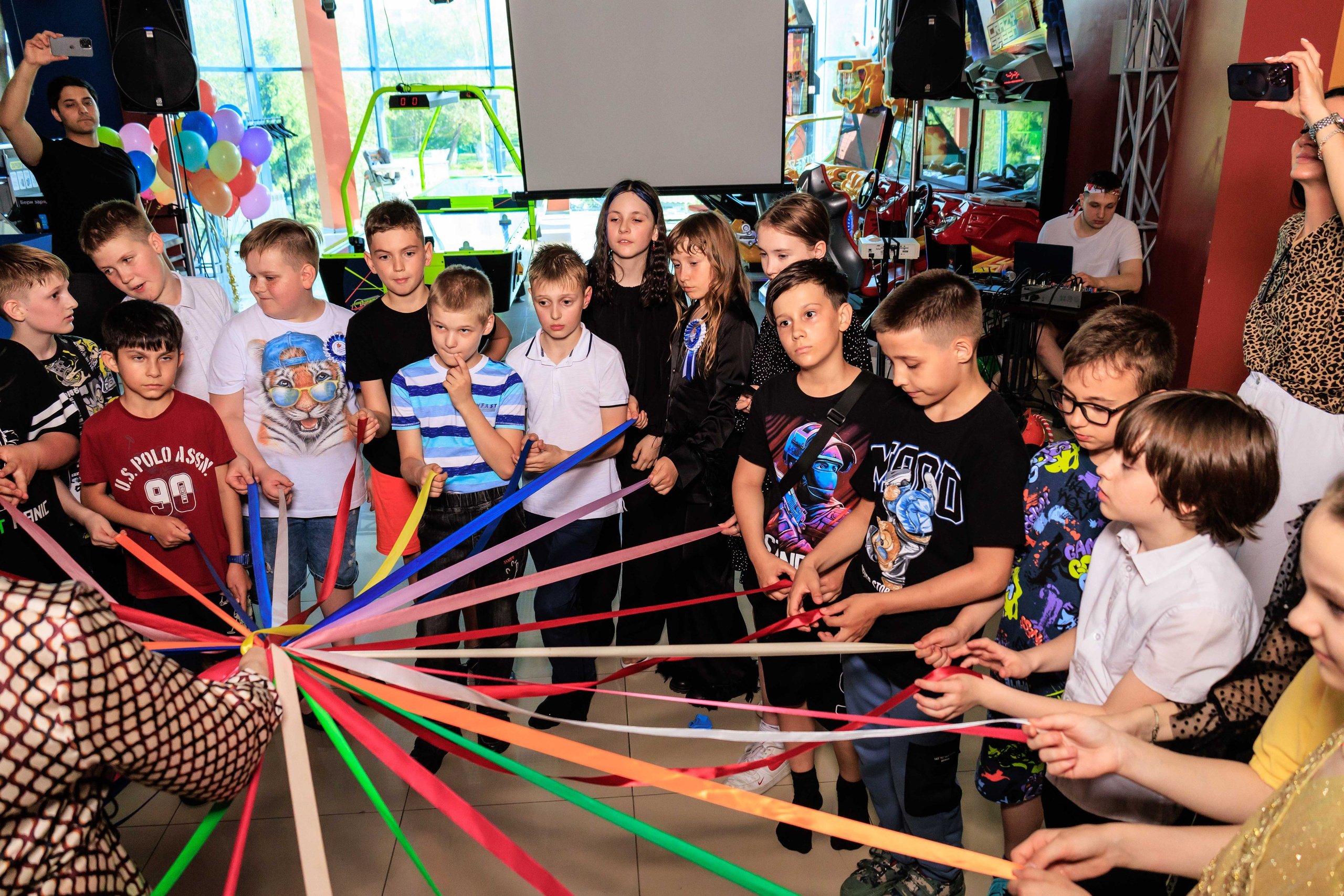 Выпускной 4 класс. Фотограф в Москве Дмитрий Емельянов