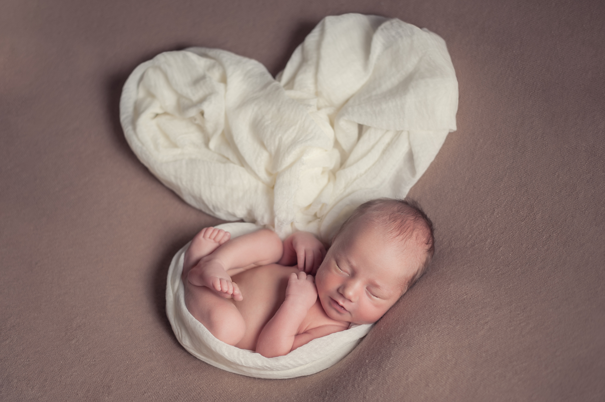 Новорождённые. Фотограф новорождённых в Москве и Московской области
