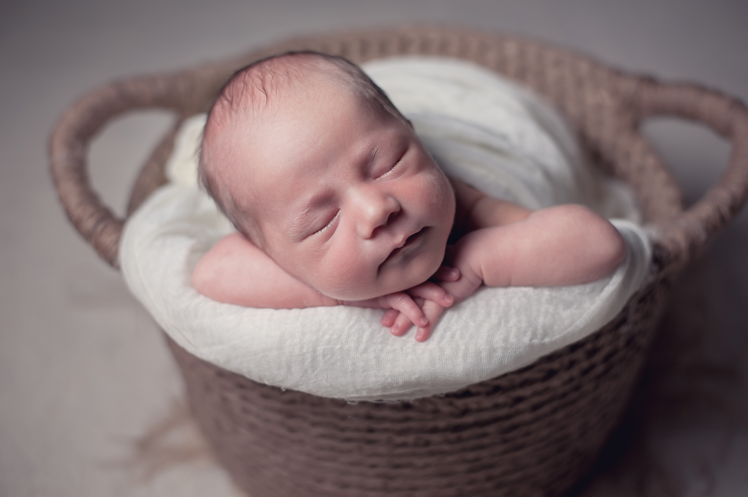 Новорождённые. Фотограф новорождённых в Москве и Московской области