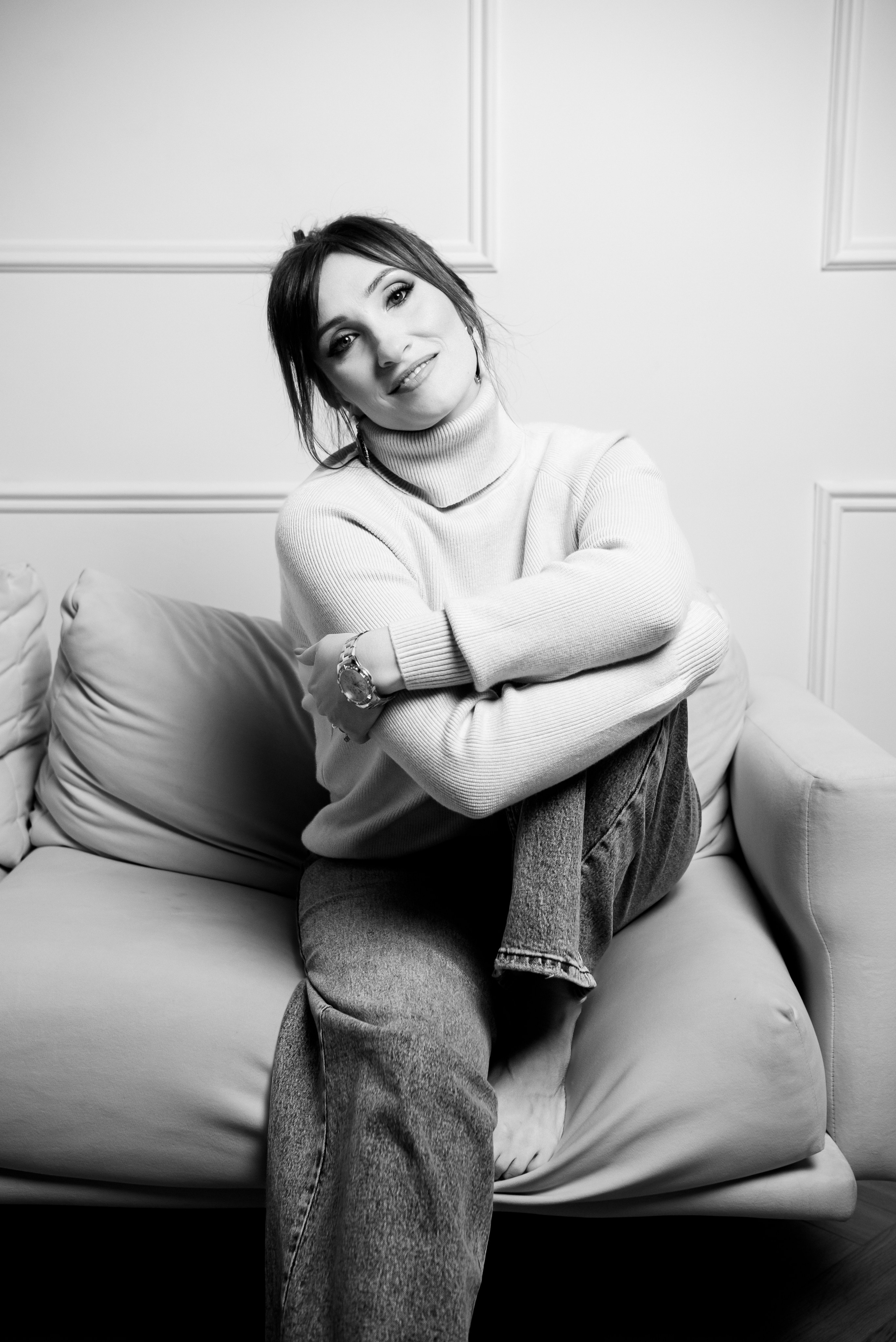 Индивидуальная фотосессия для девушки в студии Волгоград. Фотограф в Волгограде и Волжском Александр Горбань