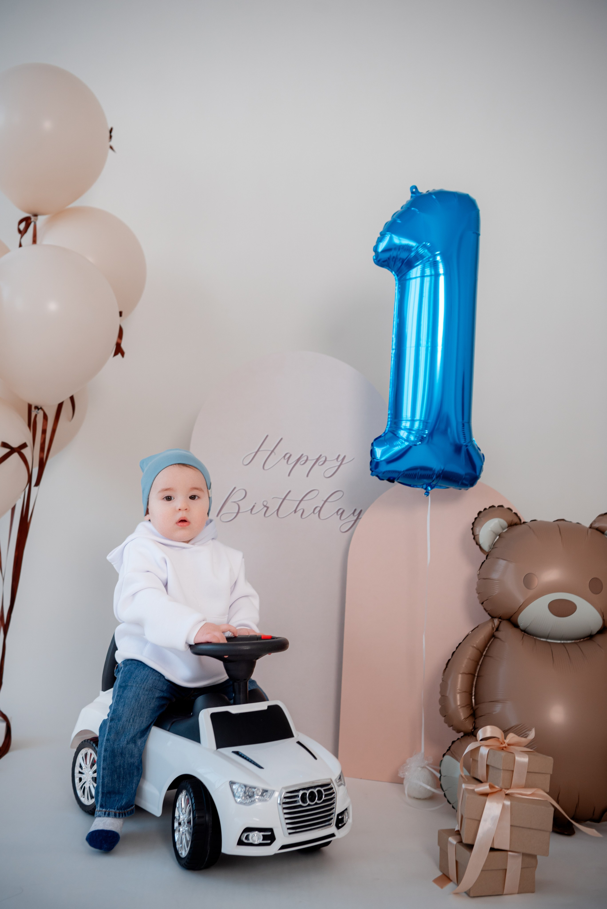 Семья в студии Скандибек. Фотограф в Волгограде и Волжском Александр Горбань