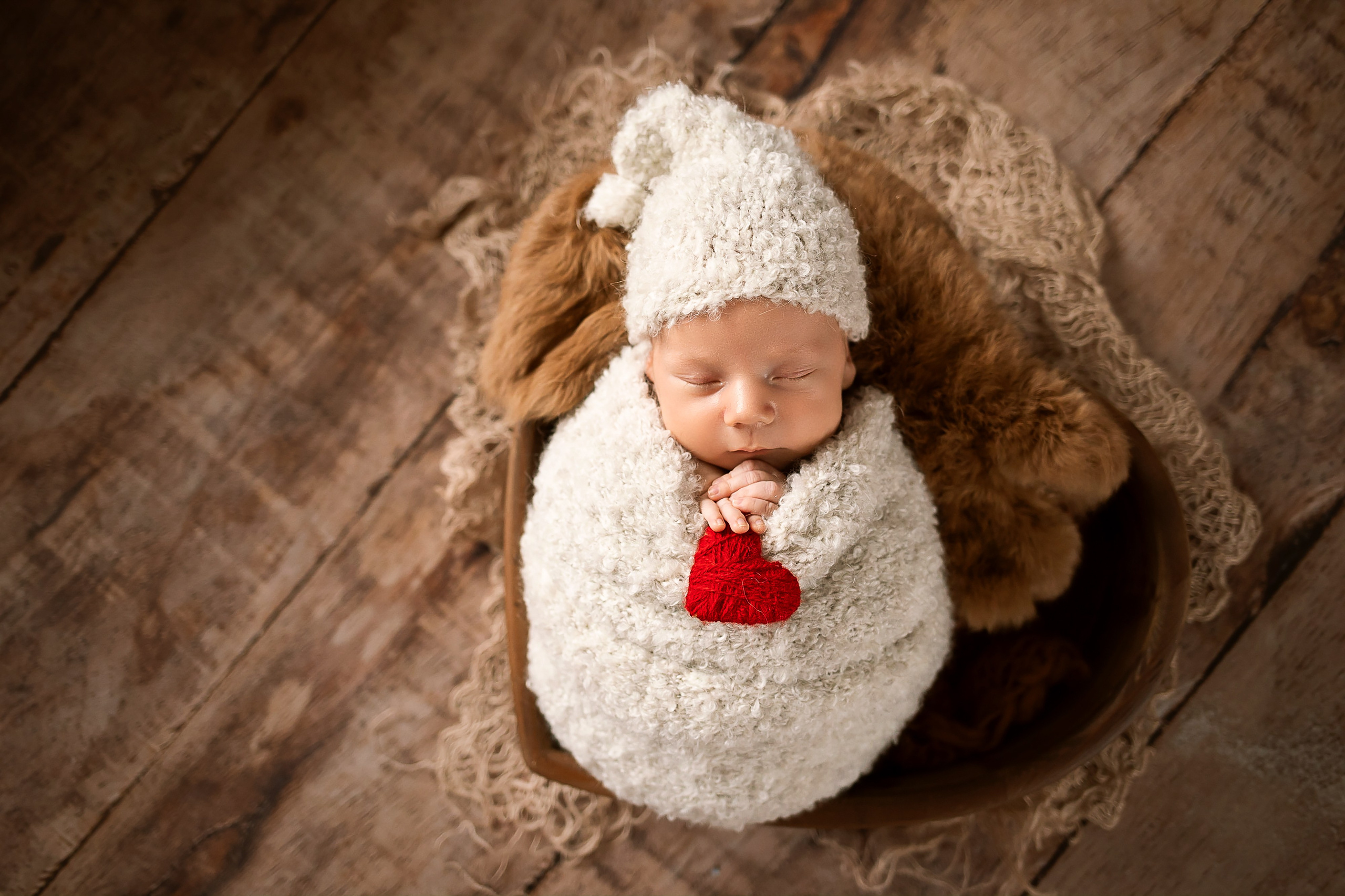 Фотосессия новорожденного. Фотограф новорожденных в Новосибирске