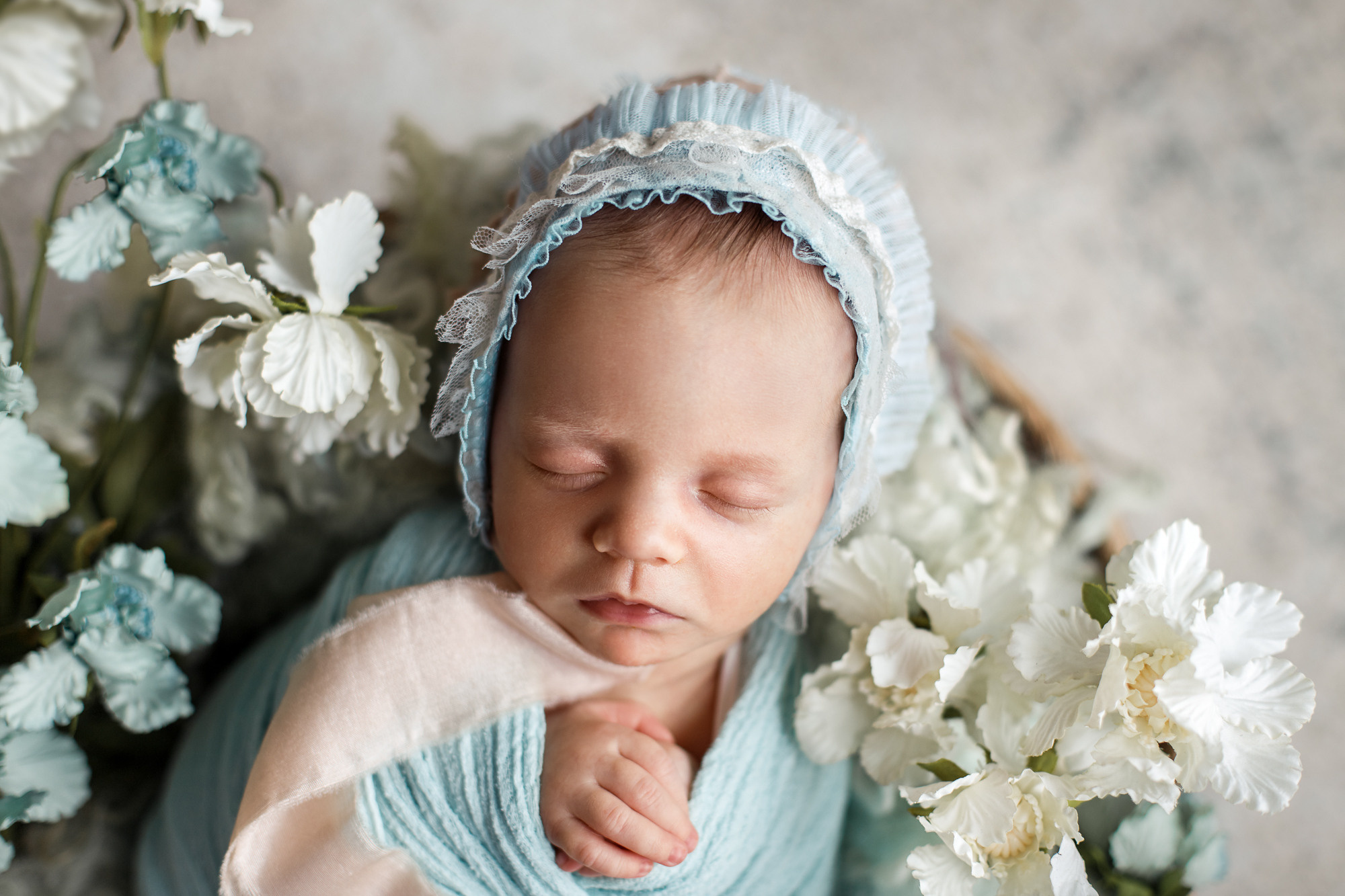Съемка новорожденных с выездом на дом Ярославль, Москва, Иваново. Детский, семейный и фотограф новорождённых в Ярославле Анна Салова