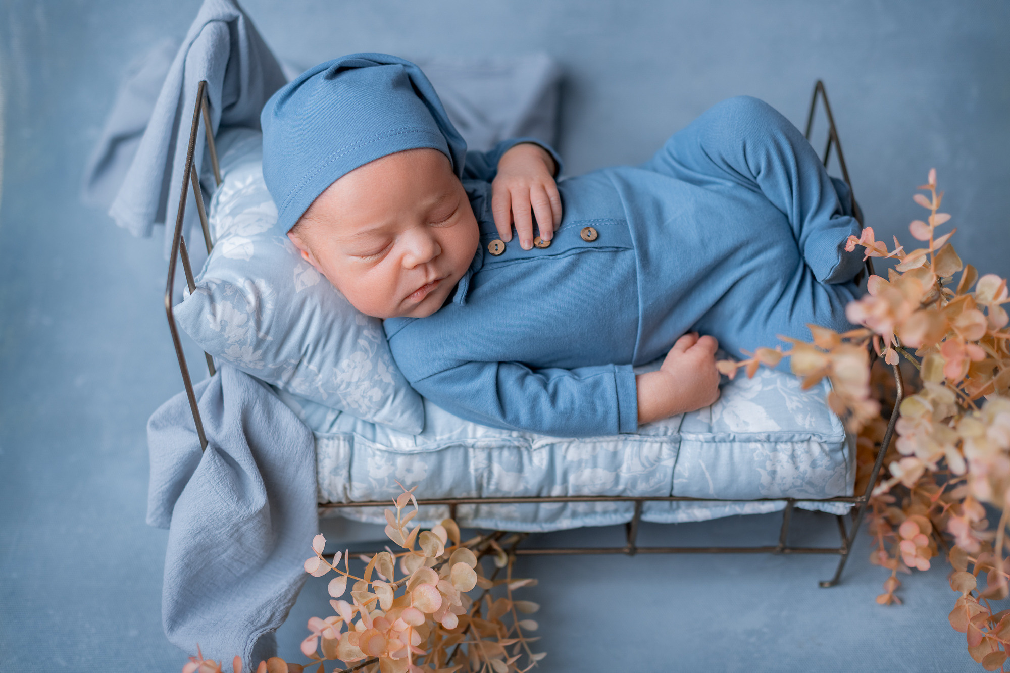 Съемка новорожденных у вас дома. Ярославль, Иваново, Кострома. Детский, семейный и фотограф новорождённых в Ярославле Анна Салова