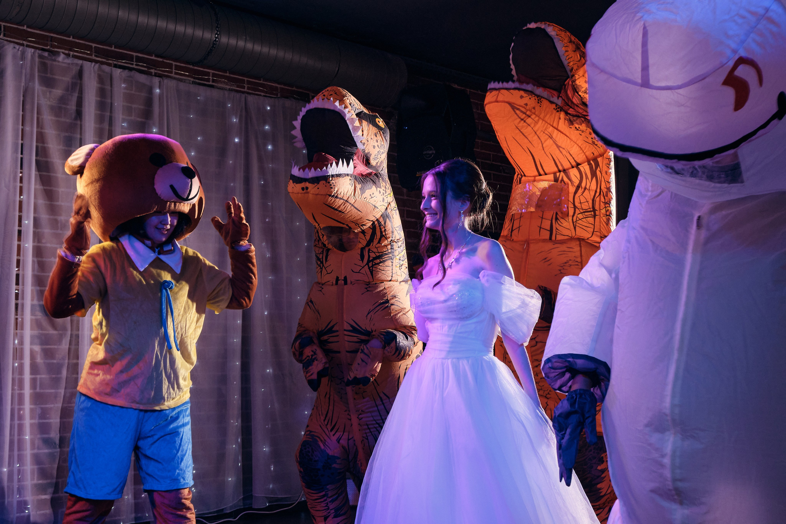 Банкет. Фэшн фотограф Арина Эльюс в Новосибирске