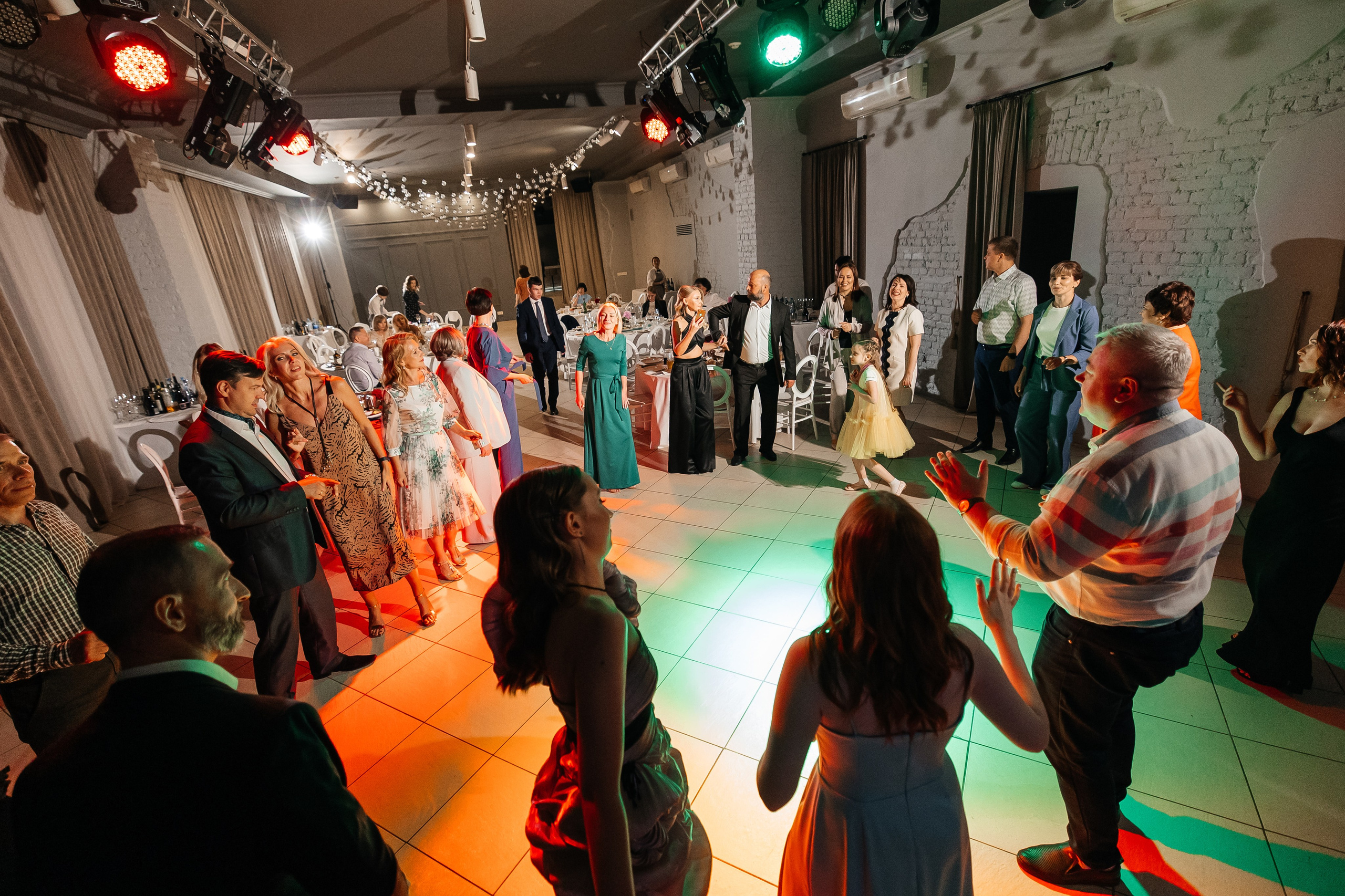 2023-06-23 Выпускной МБОУ СОШ № 10. Фотограф в Красноярске