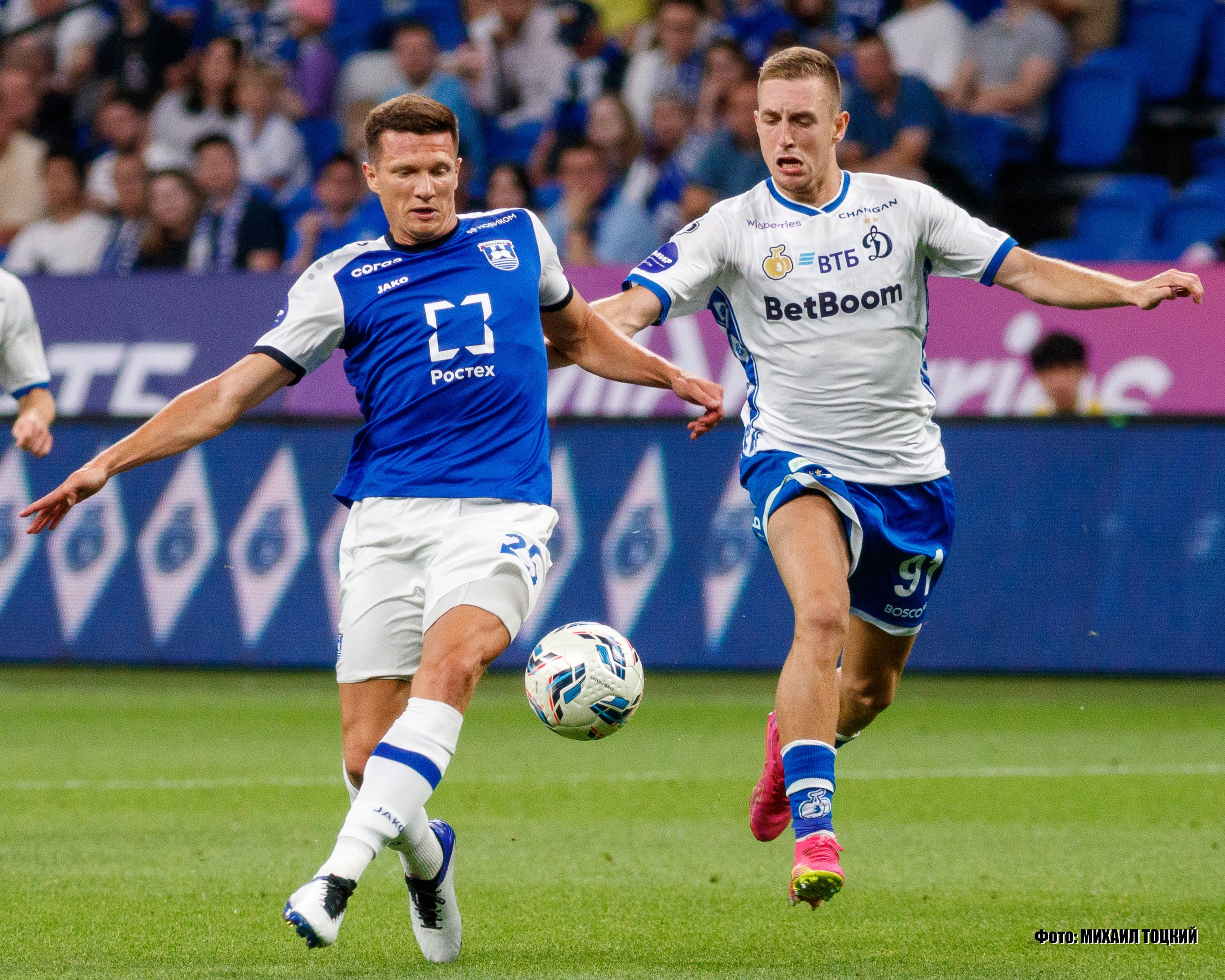 Фоторепортаж. РПЛ 1 тур. Динамо — Балтика. Михаил Тоцкий портретный и репортажный фотограф в Москве