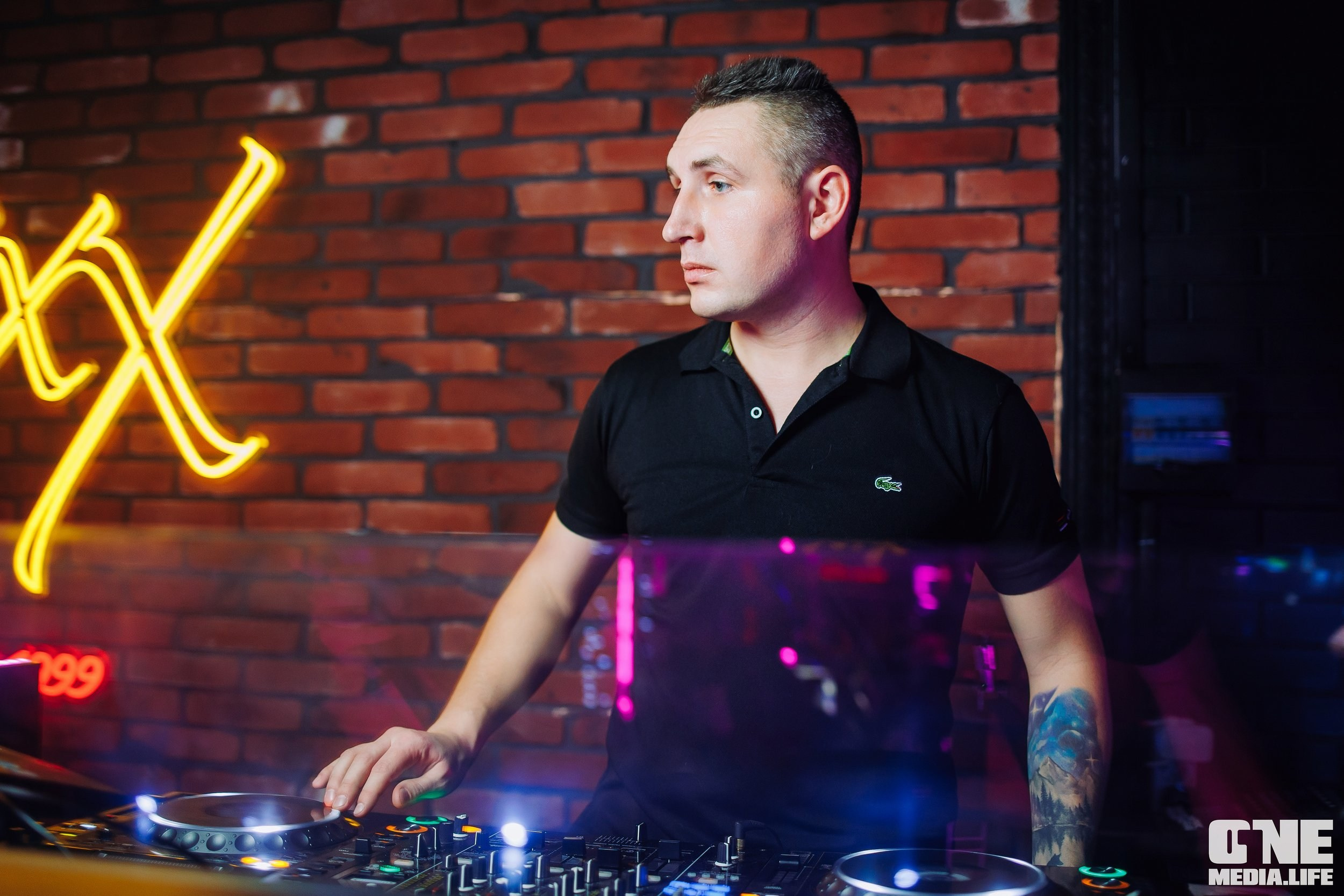 Фоторепортаж из бара XxxX. One Media Life: фоторепортажи, фотоотчеты с мероприятий и заведений