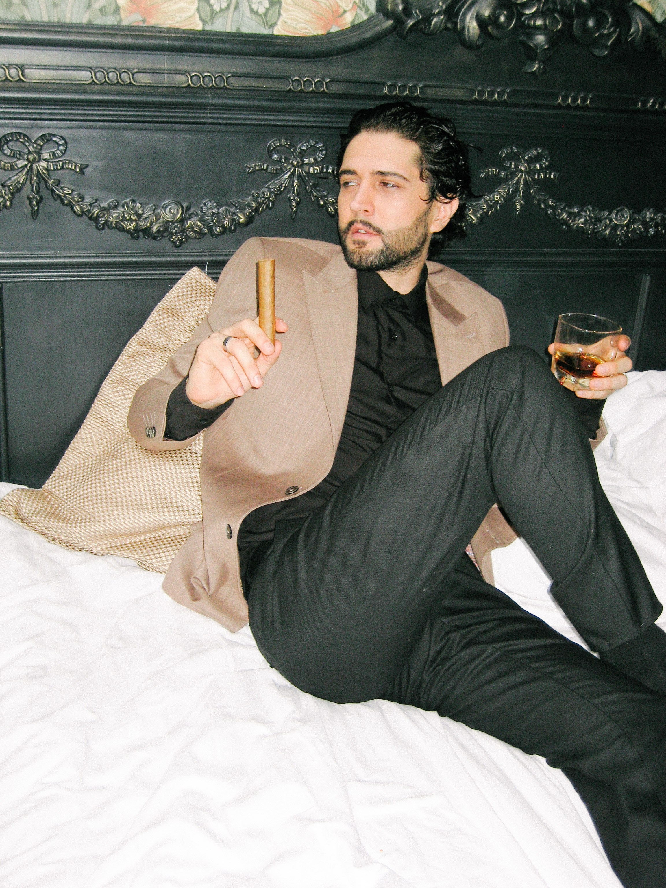 Свадебная фотосессия в бутик отеле Арбат 6, свадебный фотограф в Москве