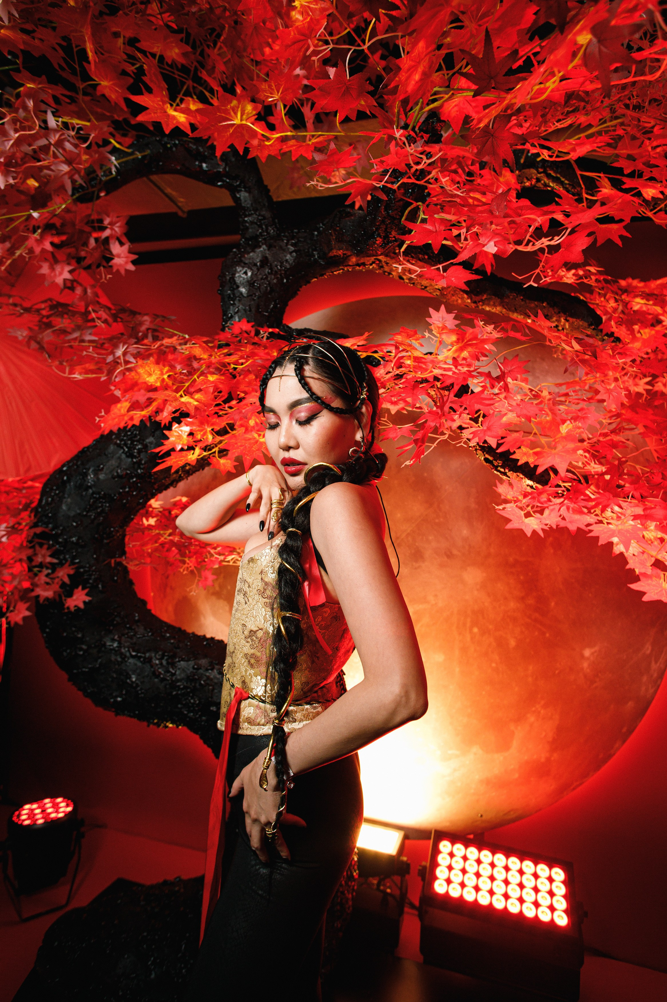 ILLEGAL FRIENDS | ASIA. СВОИ. ФОТООТЧЕТЫ-СОБЫТИЯ-МЕСТА