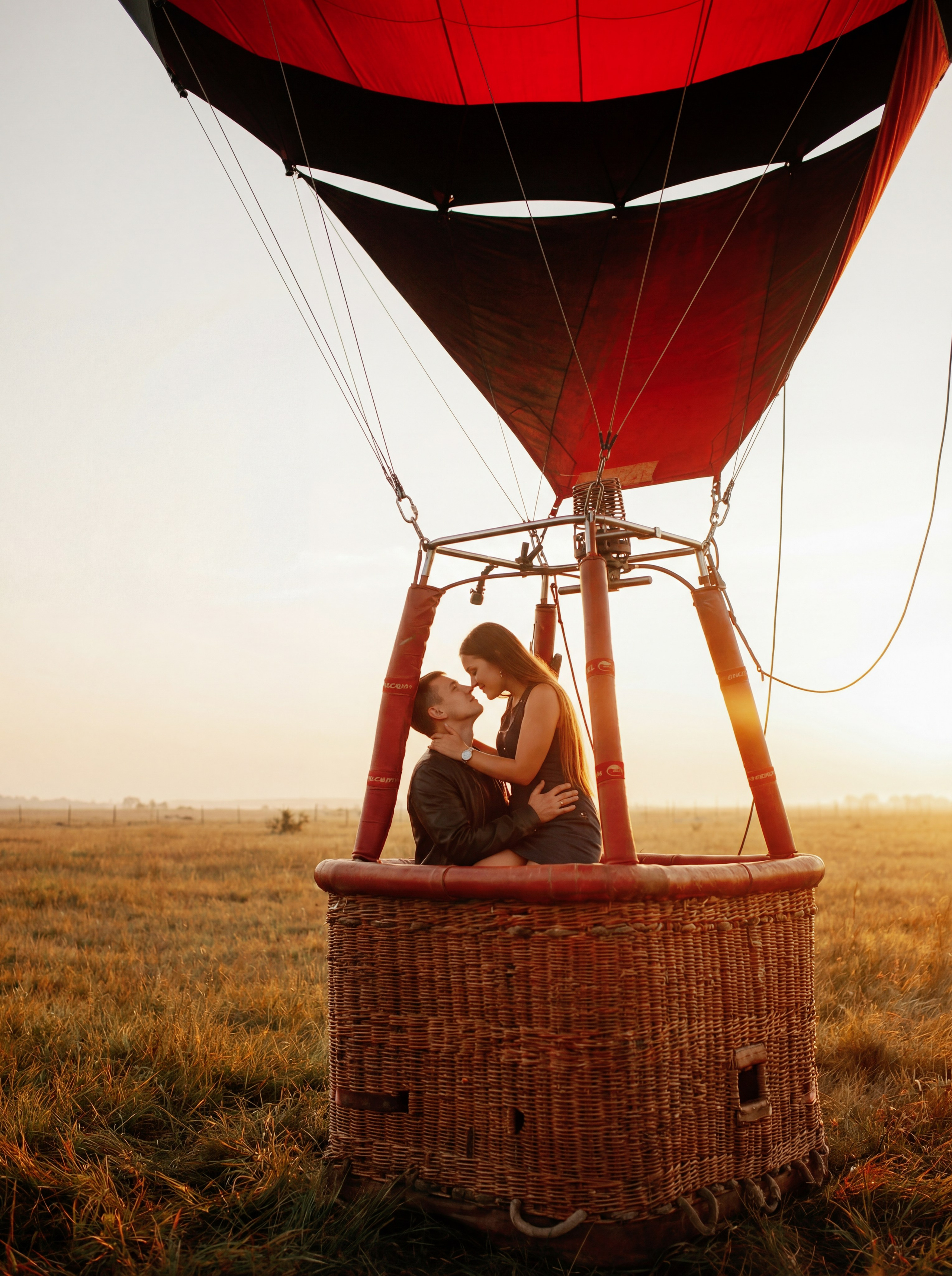 Фотосессия Love Story на воздушном шаре: рассвет в Логиново | Фотограф Дмитрий Судаков. Фотограф Дмитрий Судаков — Свадебная и репортажная съемка в Екатеринбурге и Москве