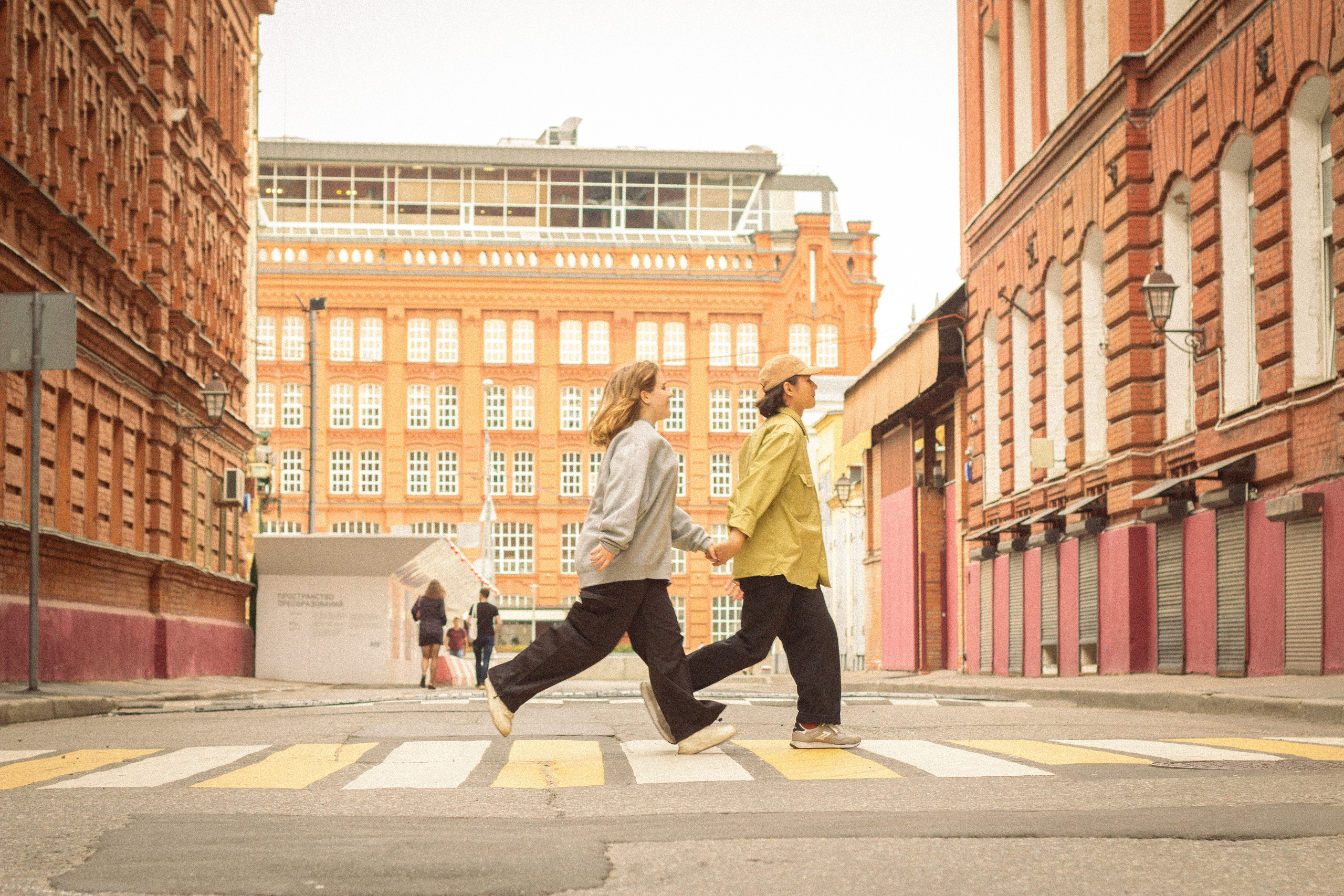 Sasha and Vaia. Главная