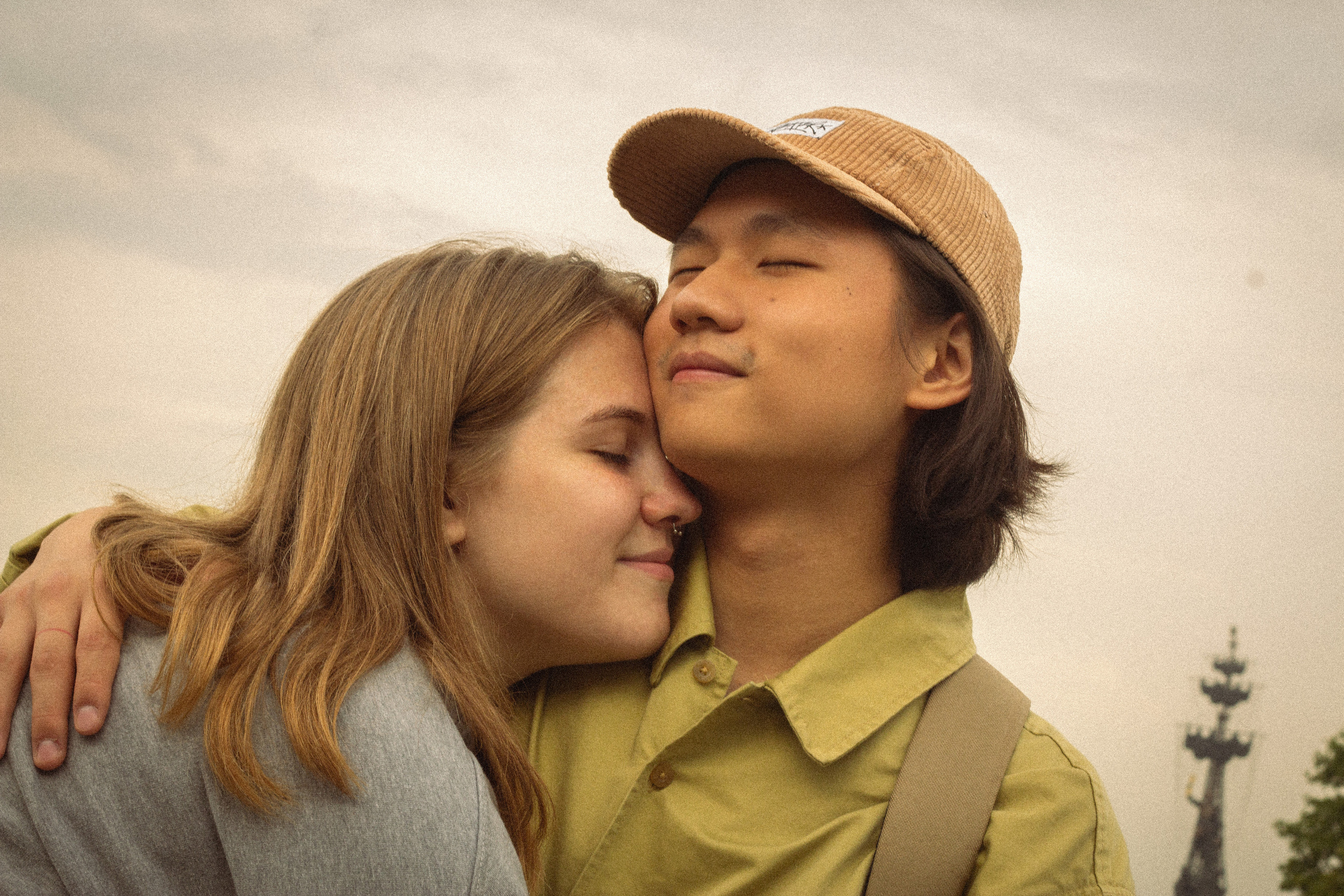 Sasha and Vaia. Главная