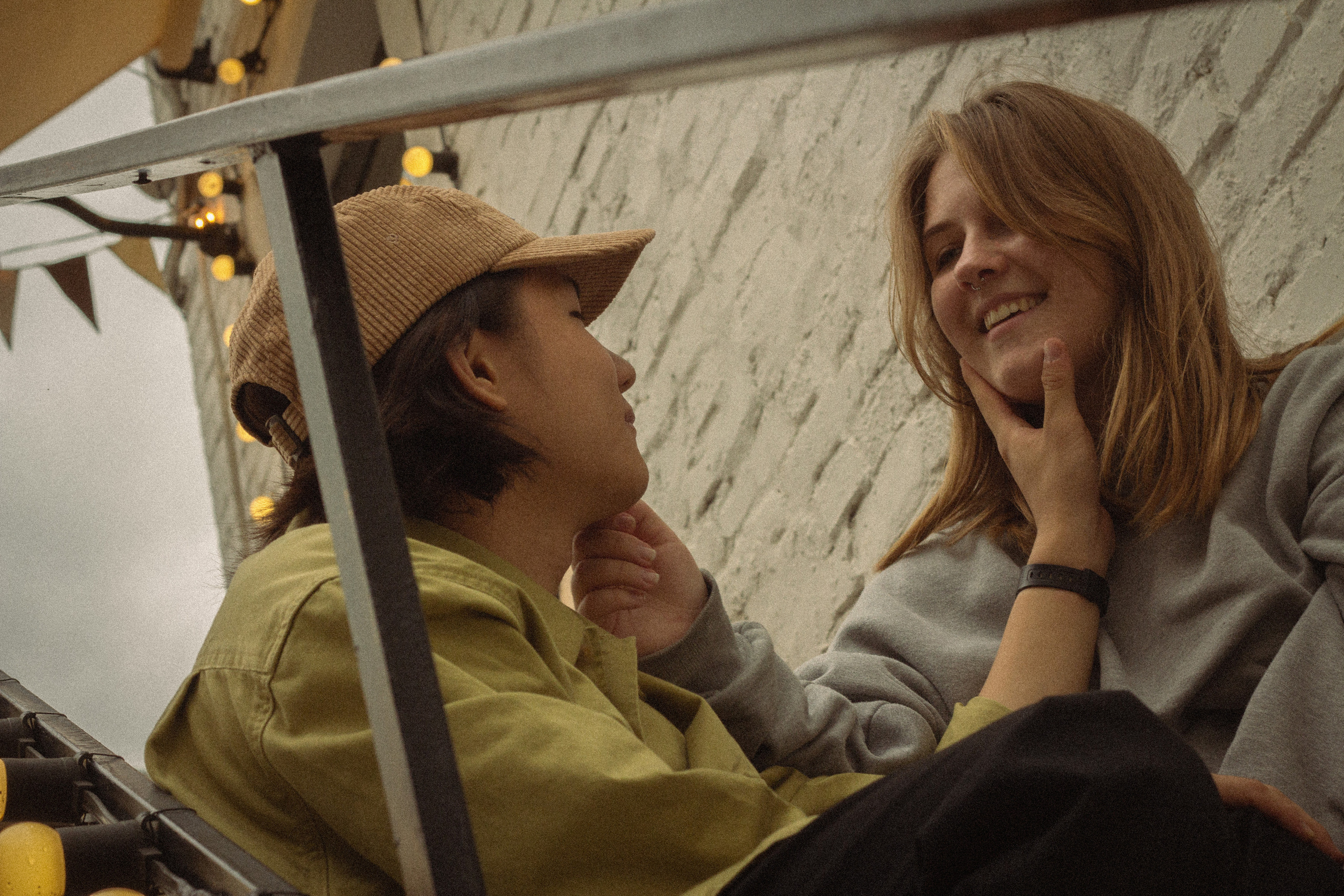 Sasha and Vaia. Главная