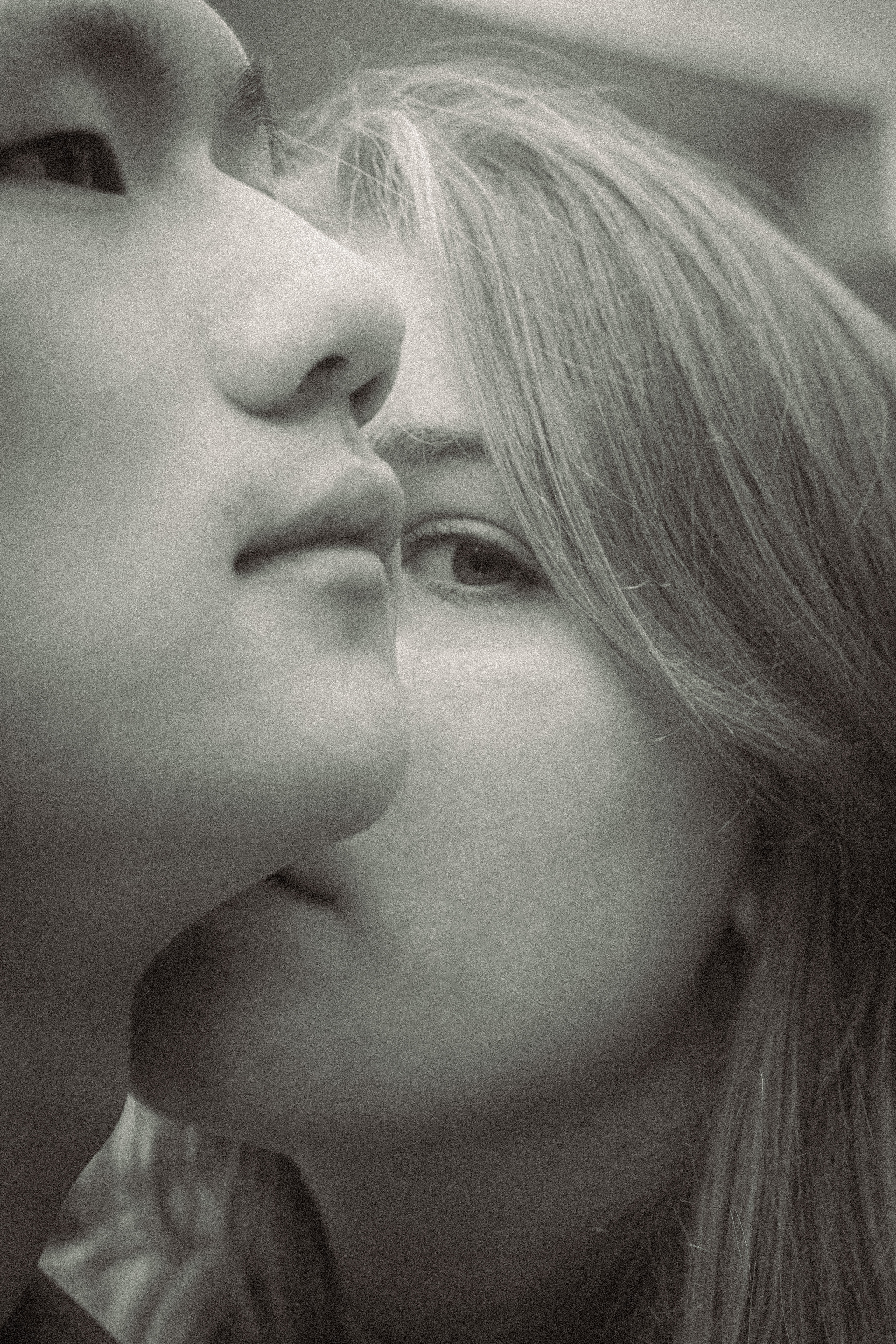 Sasha and Vaia. Главная