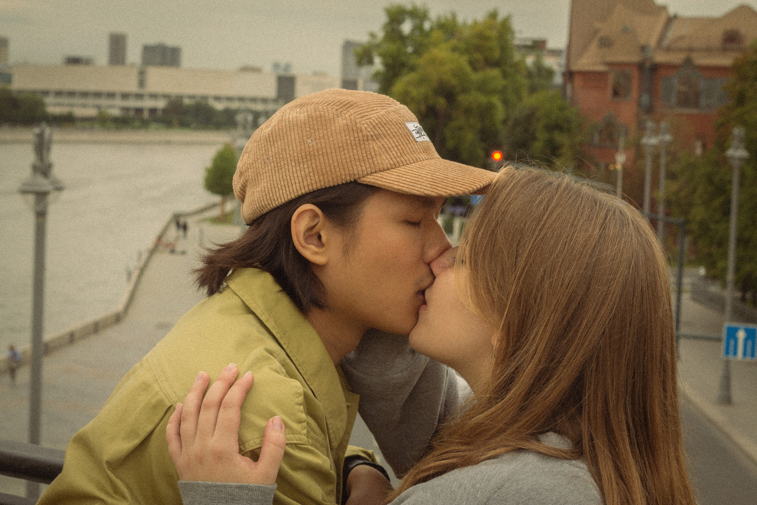 Sasha and Vaia. Главная