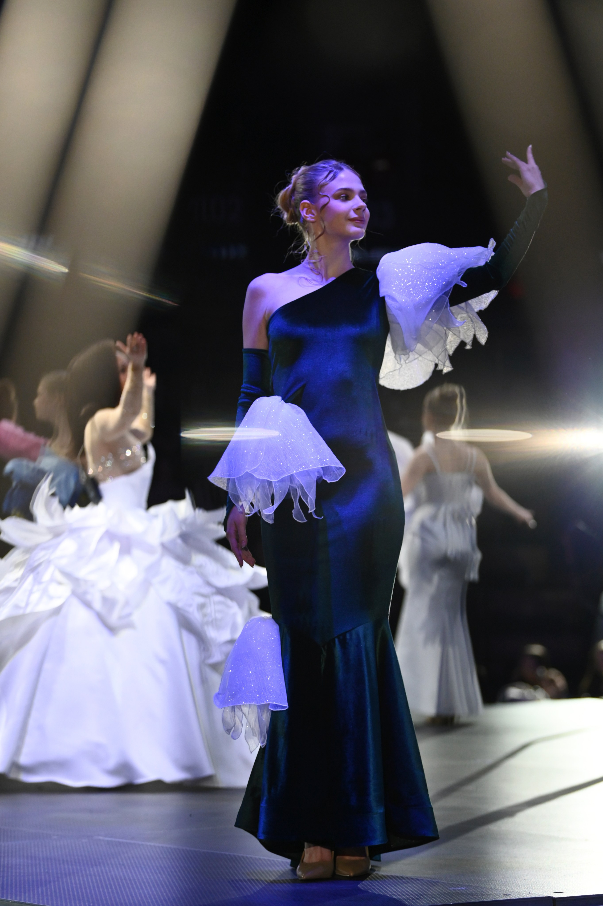 ART | FASHION | PODIUMS |SHOW