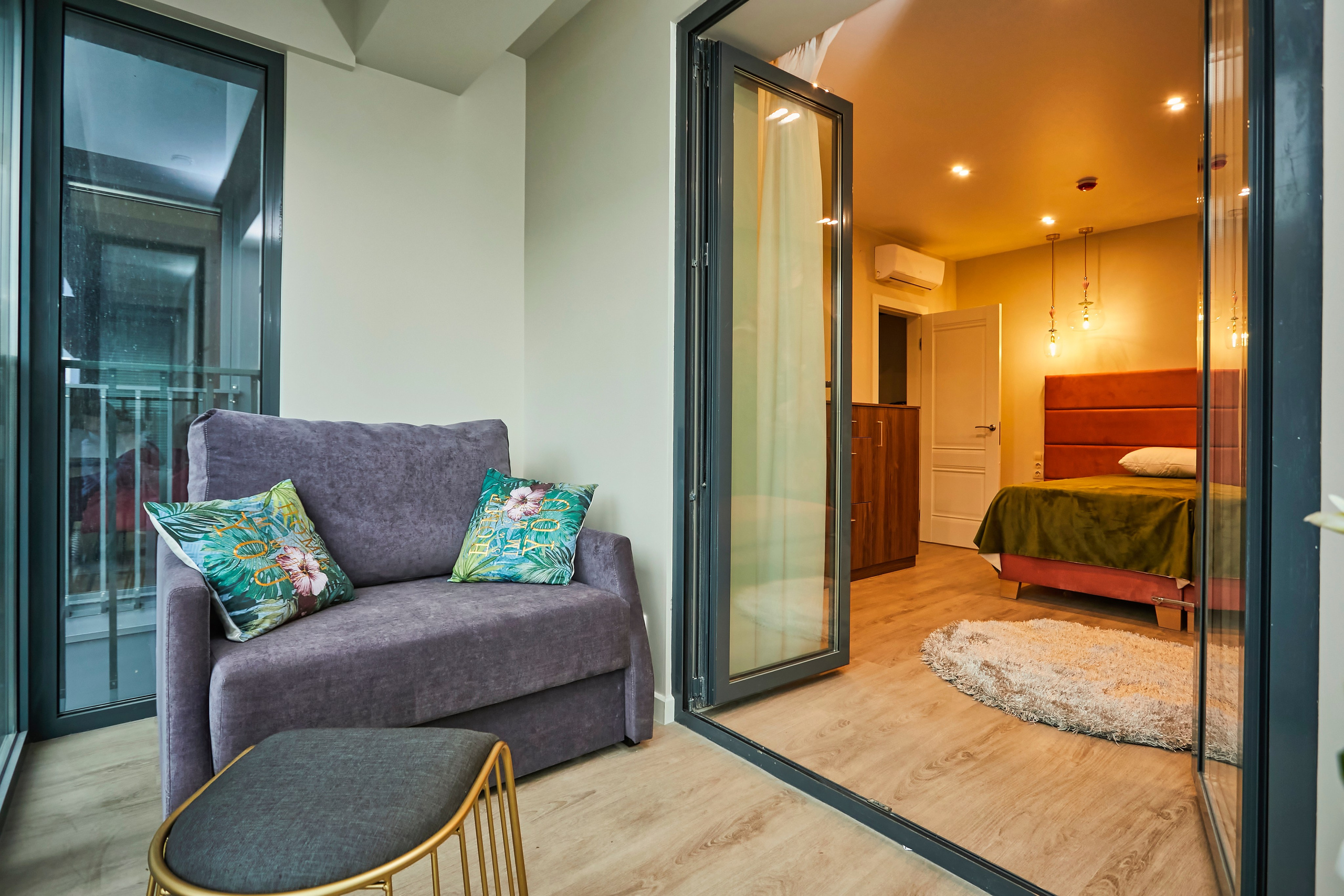 фотосъемка интерьеров гостиницпрофессиональный фотограф отелейпродающие фото для яндекса островок Островок, Суточно.ру, Твил, Отелло, Яндекс.Путешествия, Travelata , Hotellook фотограф для отеляинтерьерная съемка номеровфотосъемка апартаментоврекламное фото гостиниц