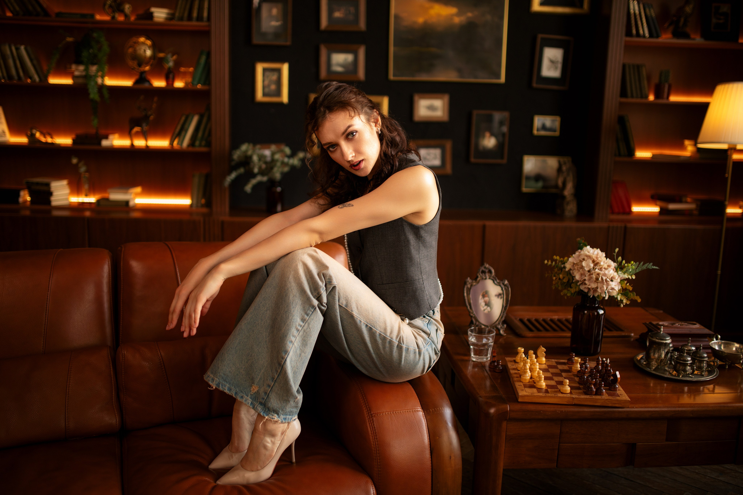 Фотосет с Анастасией в интерьере в формате «Я красивая». Дмитрий Шульгин, портретный фотограф в Воронеже