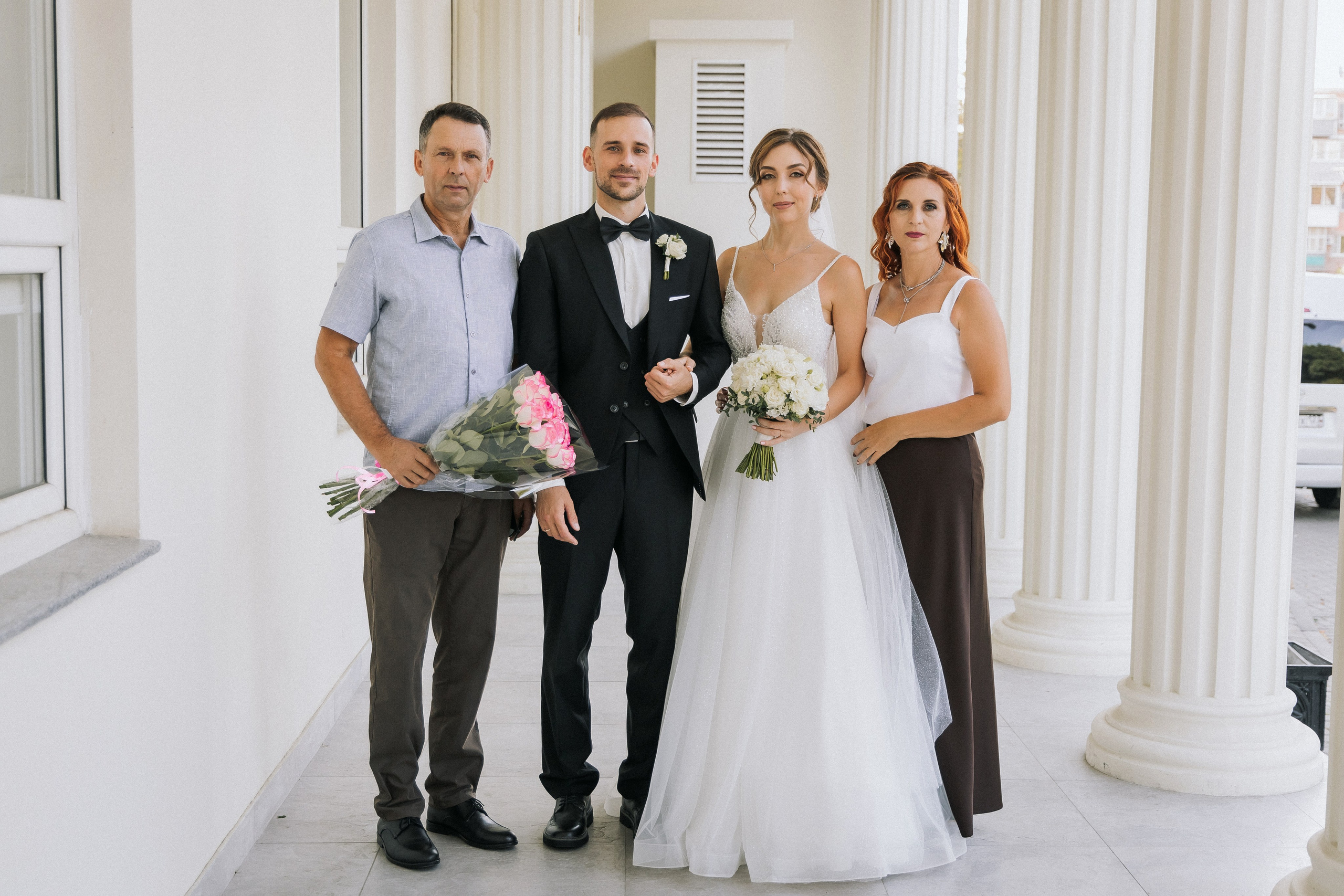 Свадебная прогулка Екатерины и Евгения. Свадебная фотография. Арина Рубах