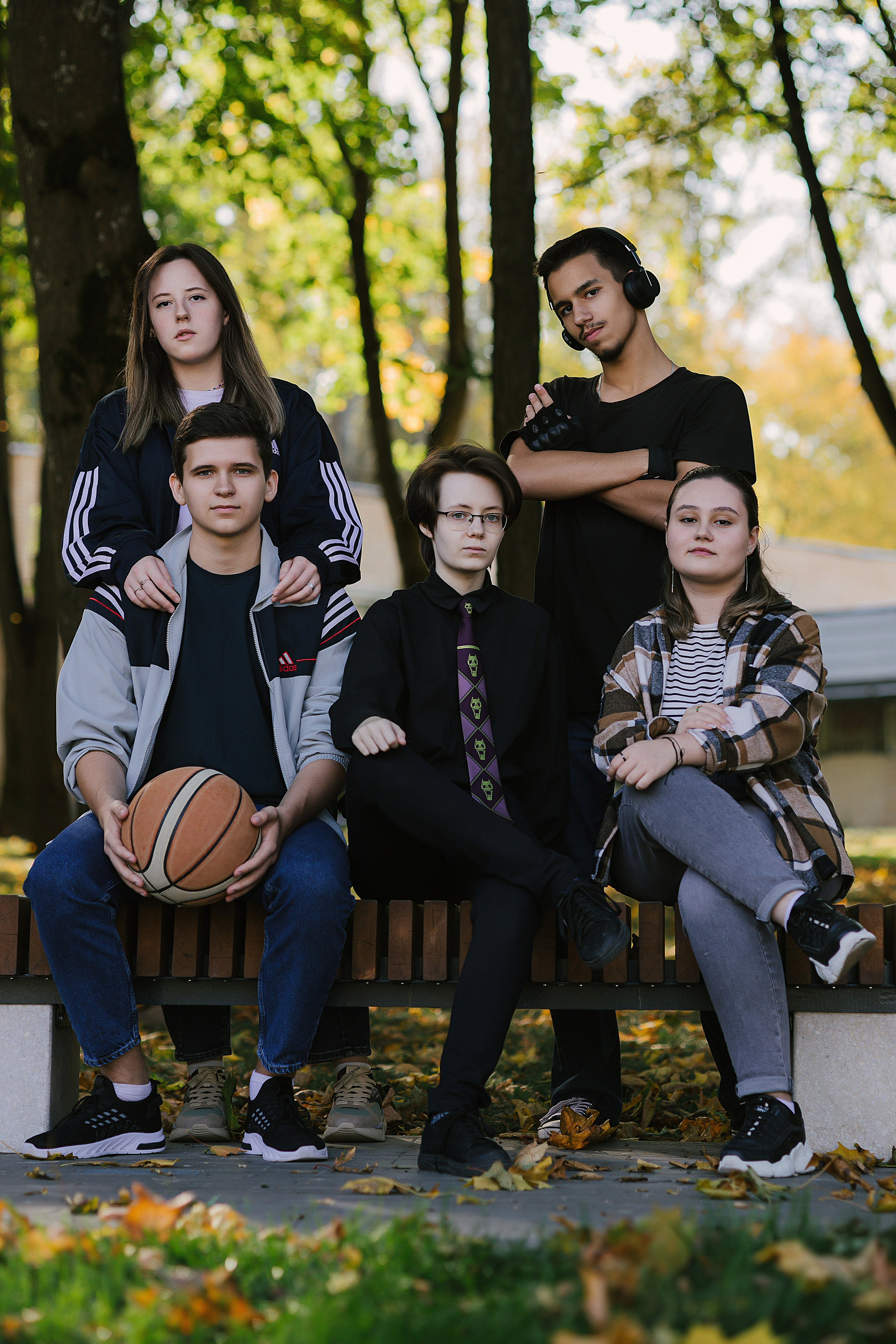 Осенняя фотосессия для выпускников 11 классов Москва. Выпускные альбомы в Серпухове