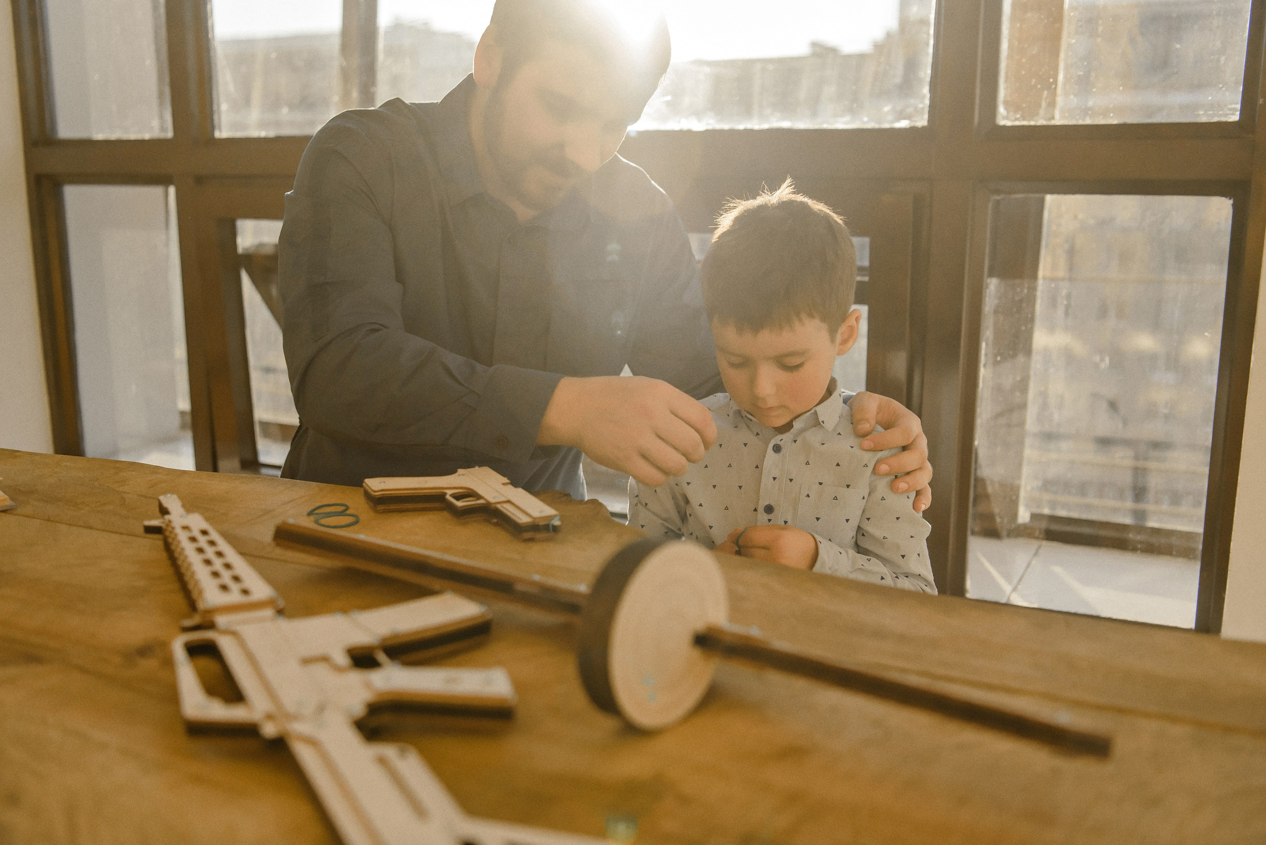 Магазин деревянных игрушек. Свадебный фотограф в Санкт-Петербурге София Шубик
