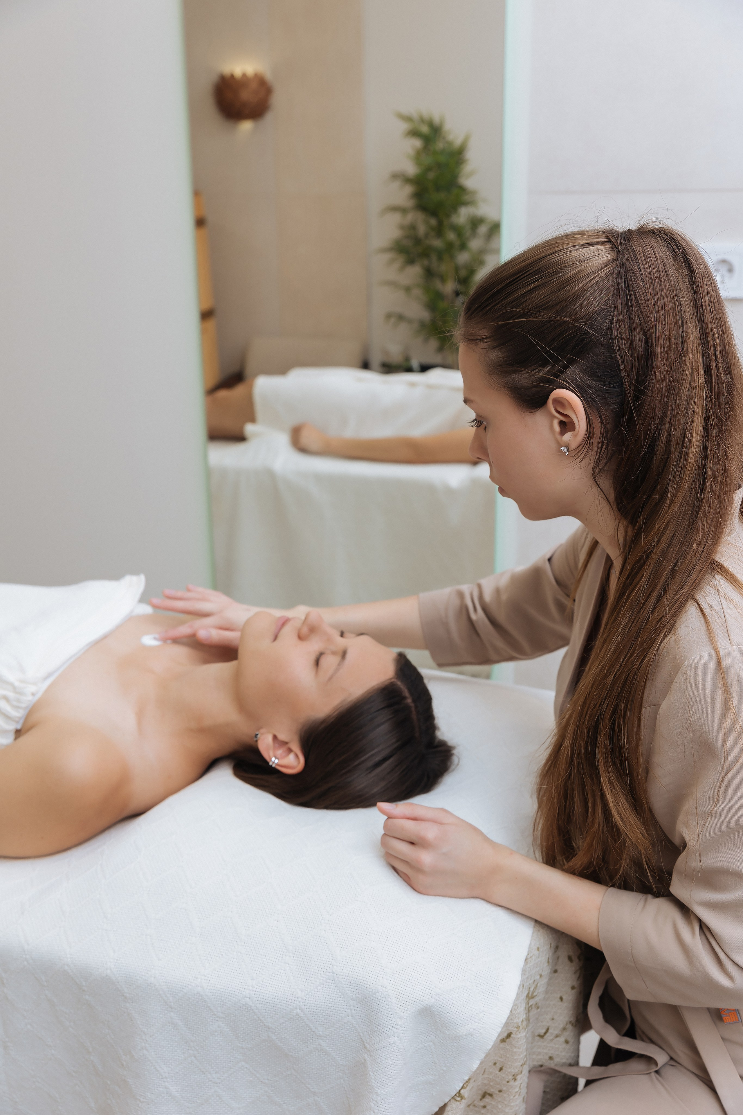 Код Красоты 〡 массаж • косметология. Мозжерина Ирина — Свадебный и семейный фотограф в Екатеринбурге