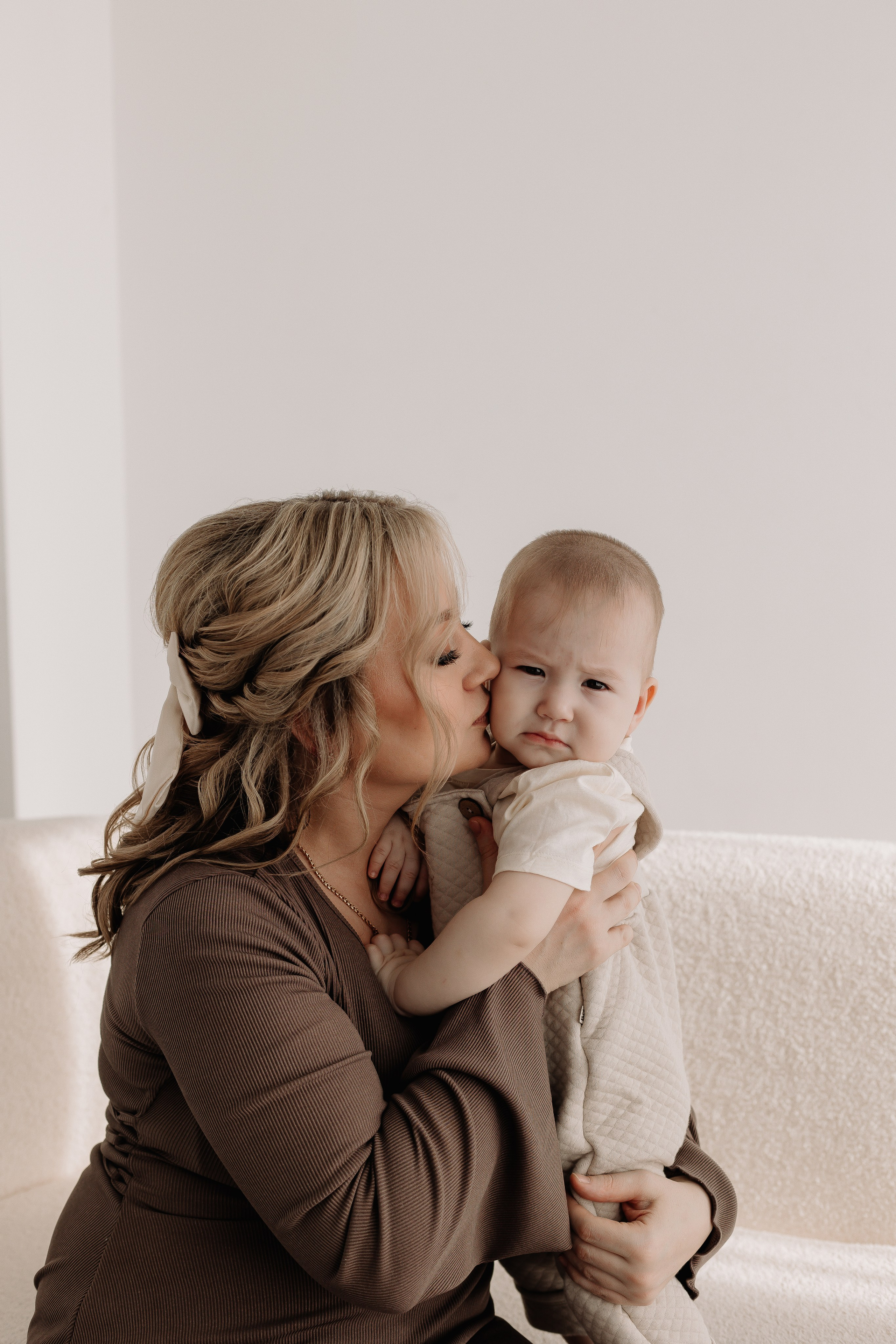 Семейная фотосессия в студии. Свадебный и семейный фотограф в Нижнекамске, Набережных Челнах