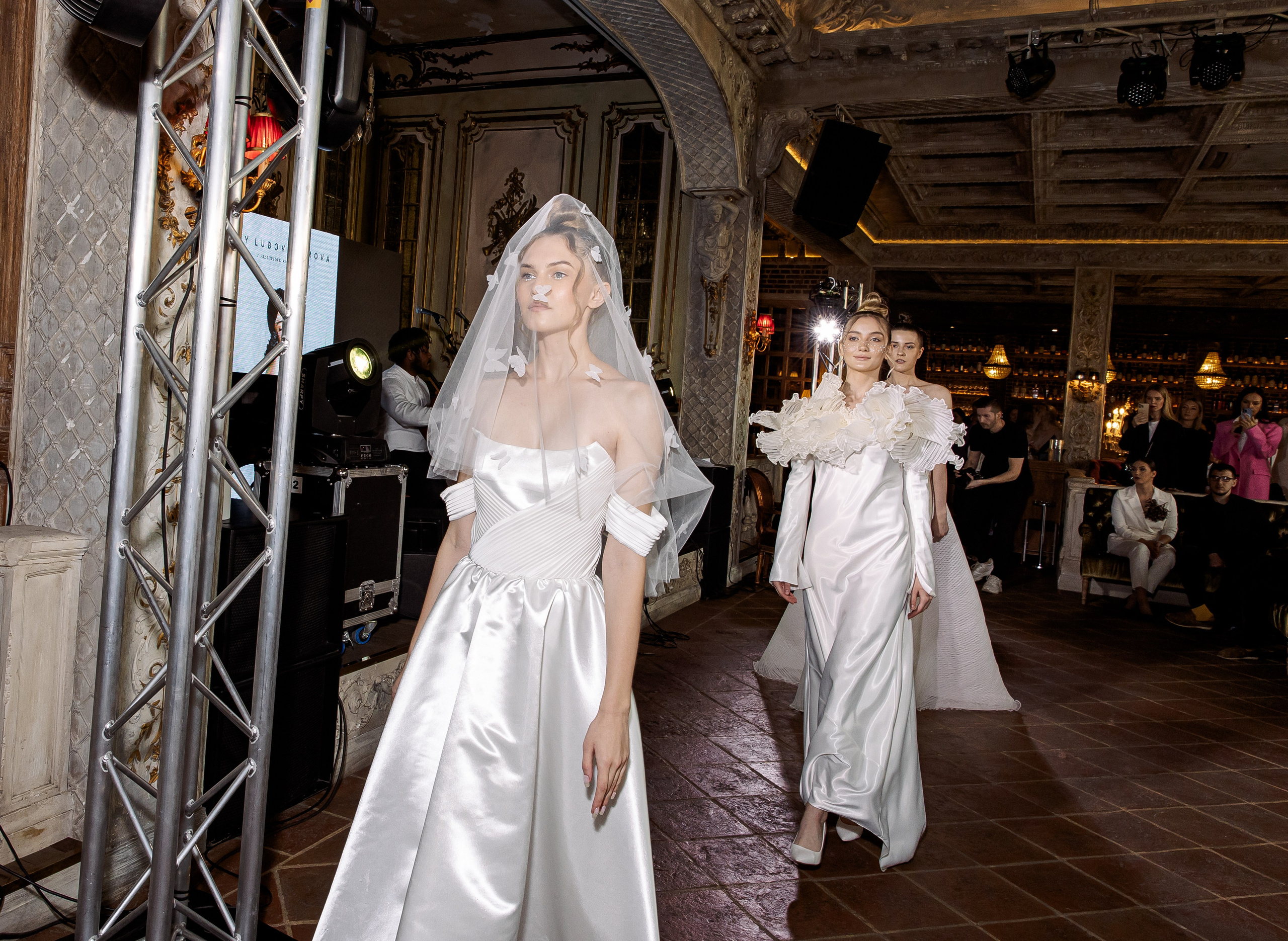 Свадебная выставка. Свадебный и семейный фотограф в Челябинске Юлия Ишимова