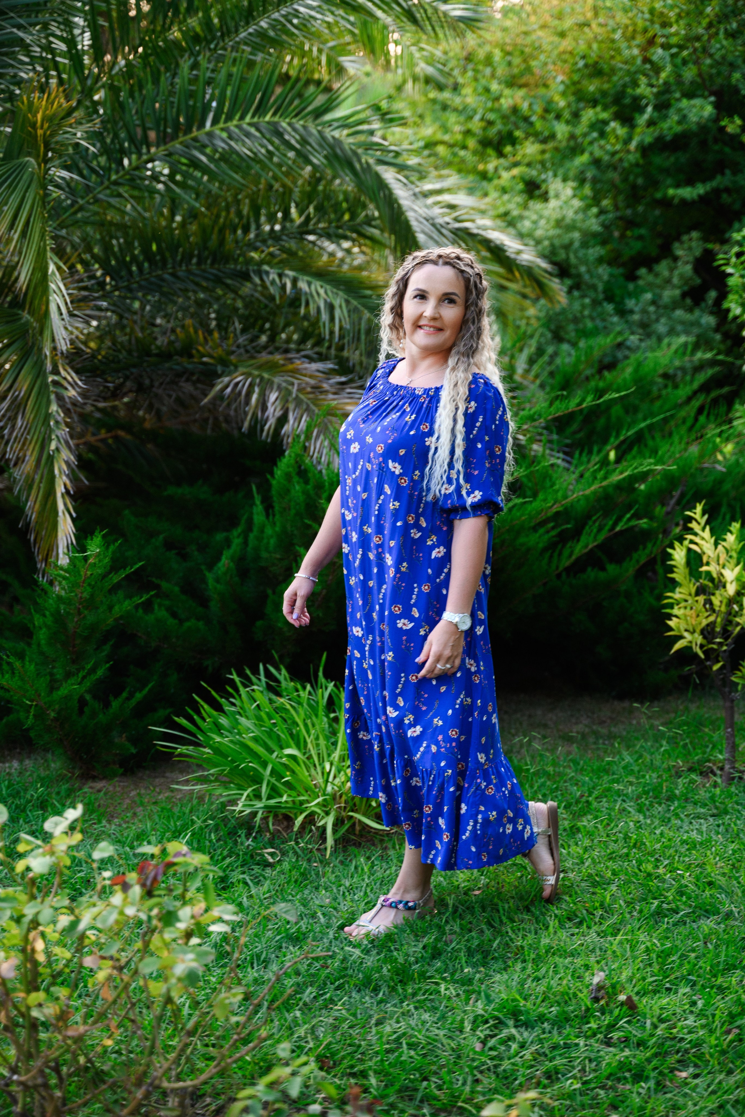 Романтическая фотосессия для влюбленных в Сочи у пальм и моря