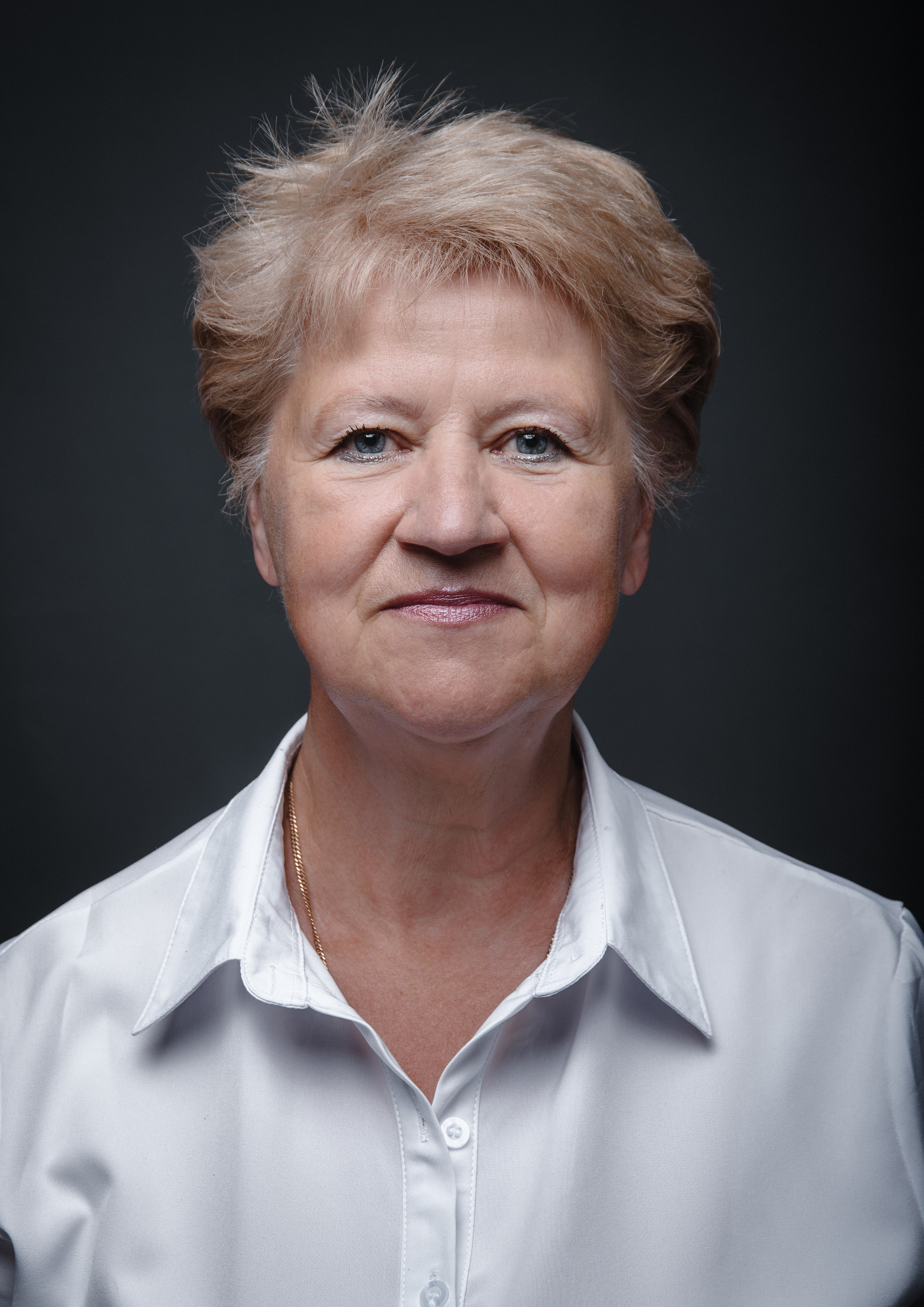 Портрет сотрудников на доску почёта. Фотограф Денис Неместо, портрет, репортаж