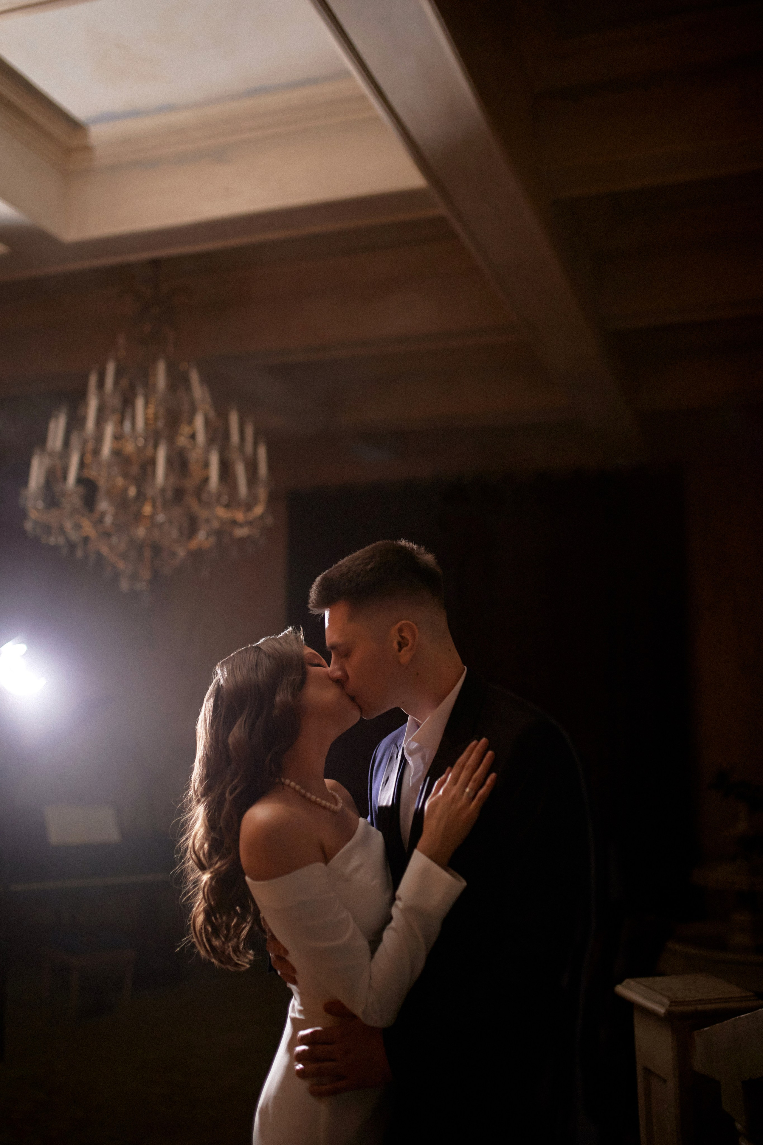 Свадебная фотосессия в Дворце Бракосочетания № 1. Сестры Карабаза. Фотографы и ретушеры в Москве и Санкт-Петербурге