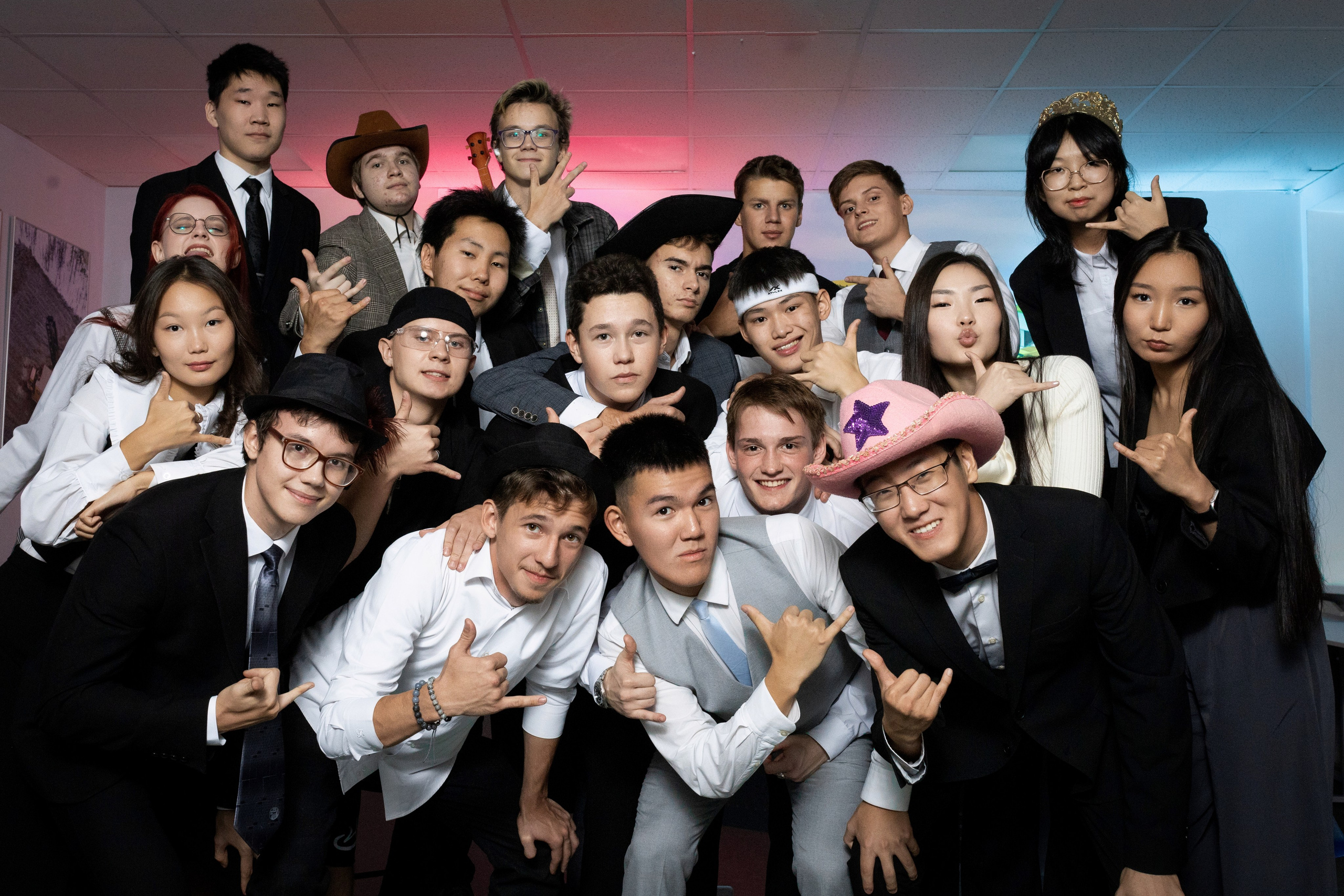 Старшая школа. Литовкина Анастасия фотограф, выпускные альбомы г. Мирный